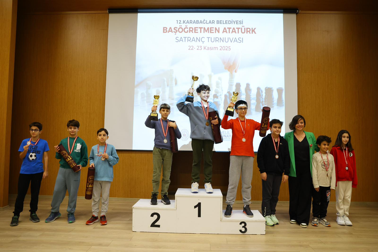Karabağlar Belediyesi Başöğretmen Satranç Turnuvası (5)