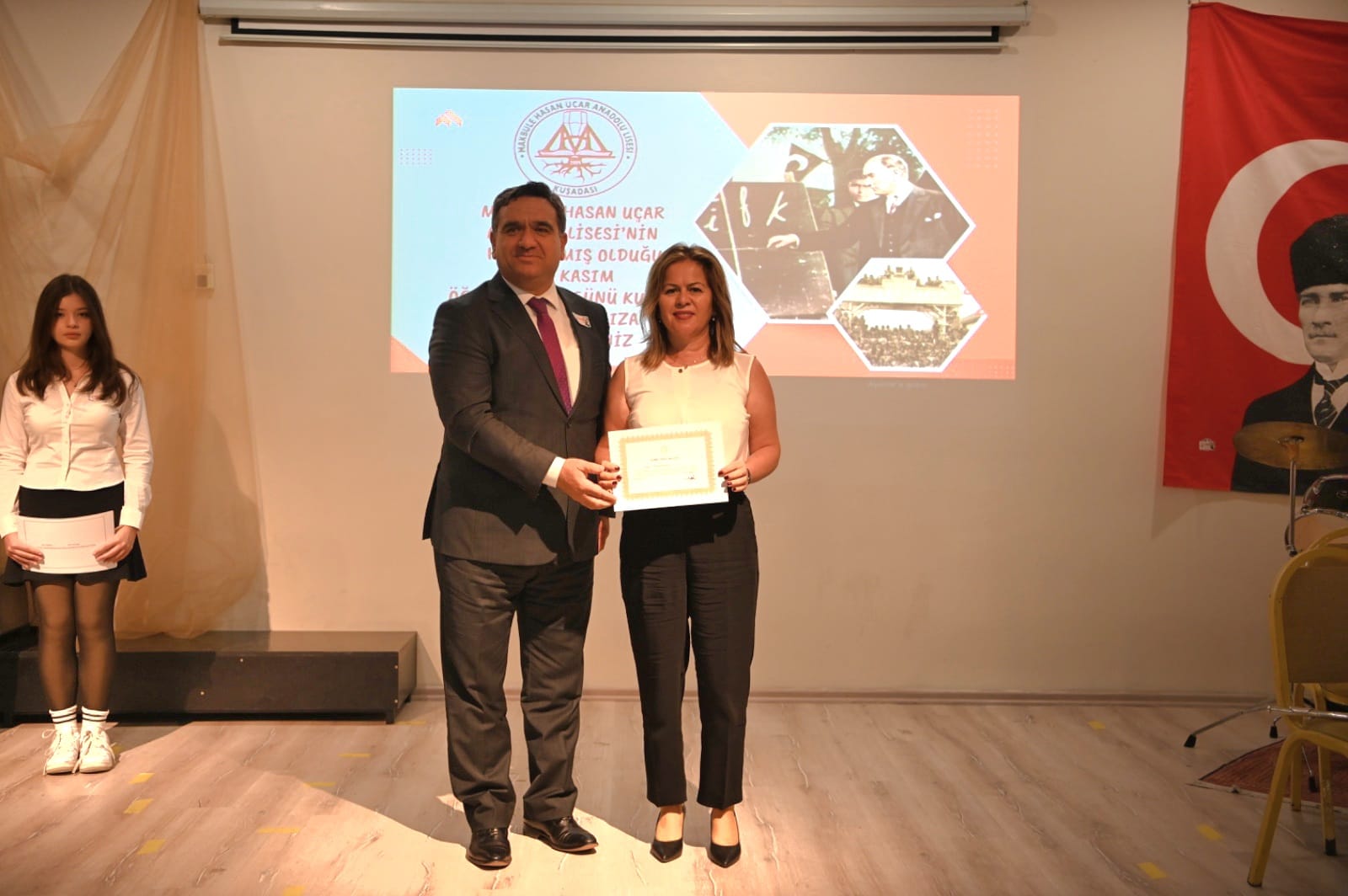 Ö G R E T M E N L E R G Ü N Ü 6