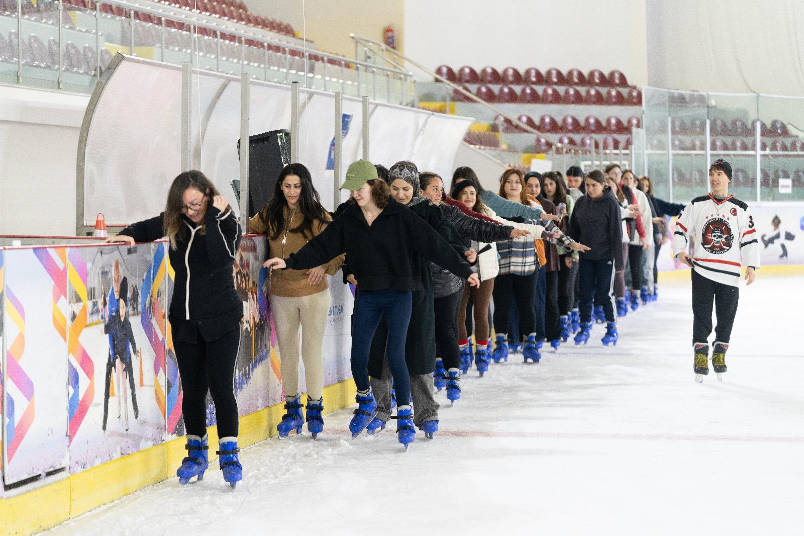 P H O T O 2025 11 06 19 31 48