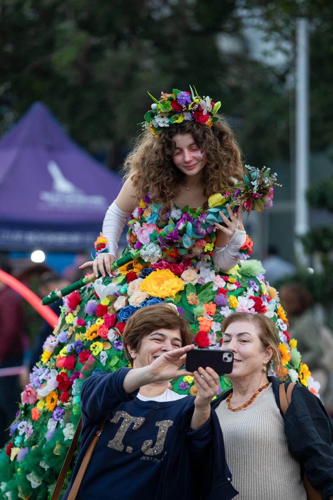 P H O T O 2025 11 07 21 36 13