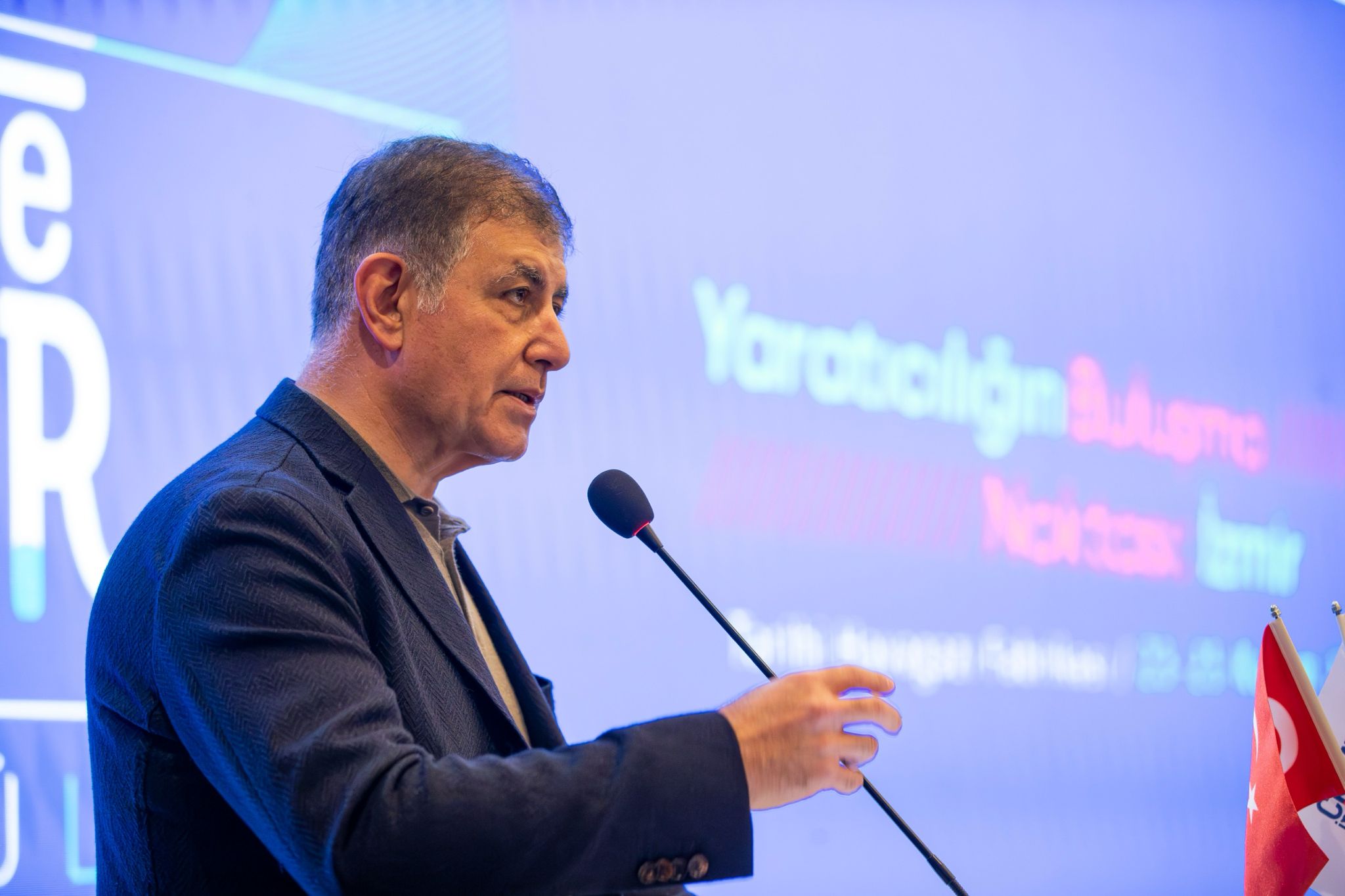 P H O T O 2025 11 23 18 34 08