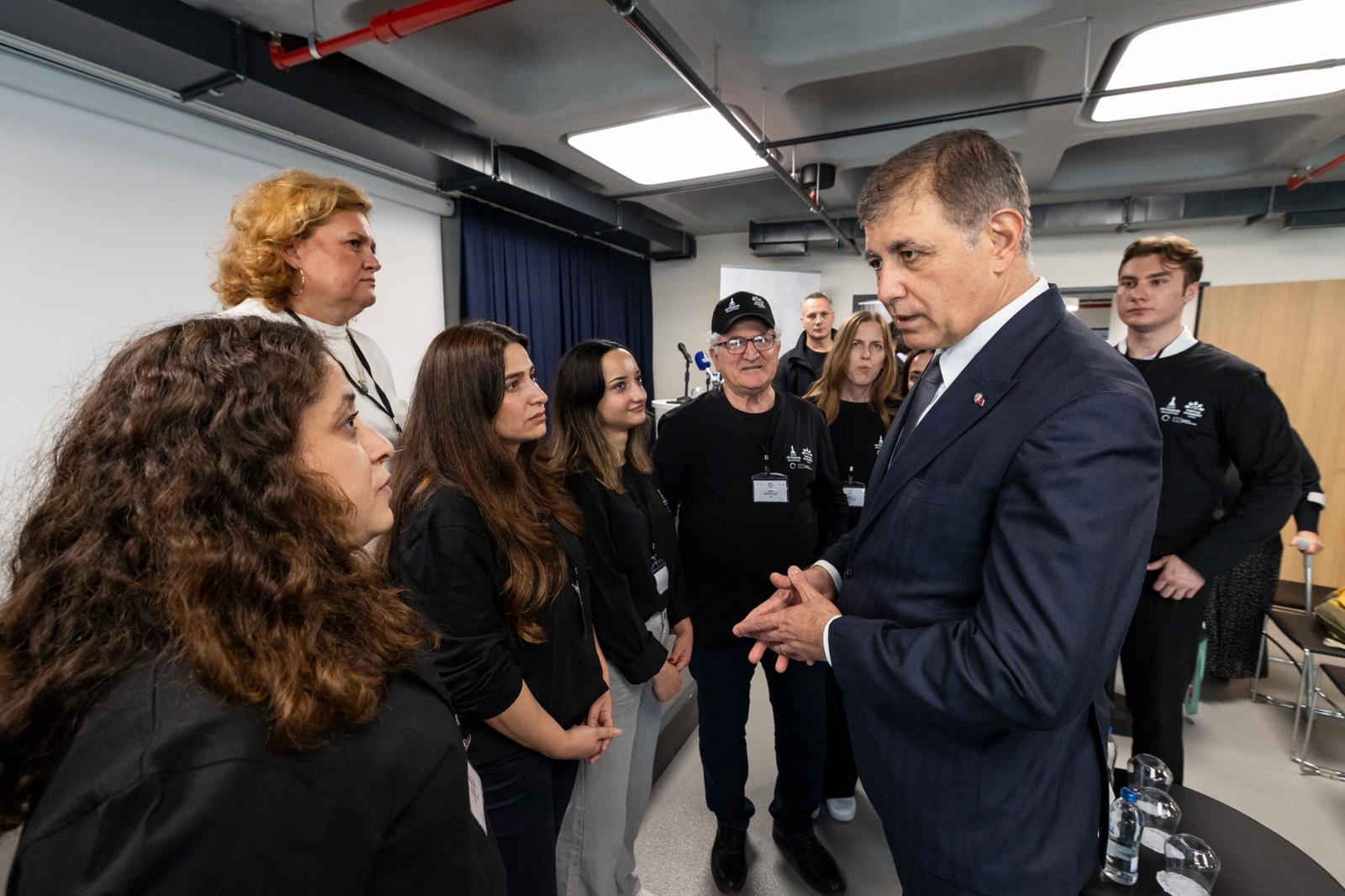 Photo 2025 11 03 20 12 38 5