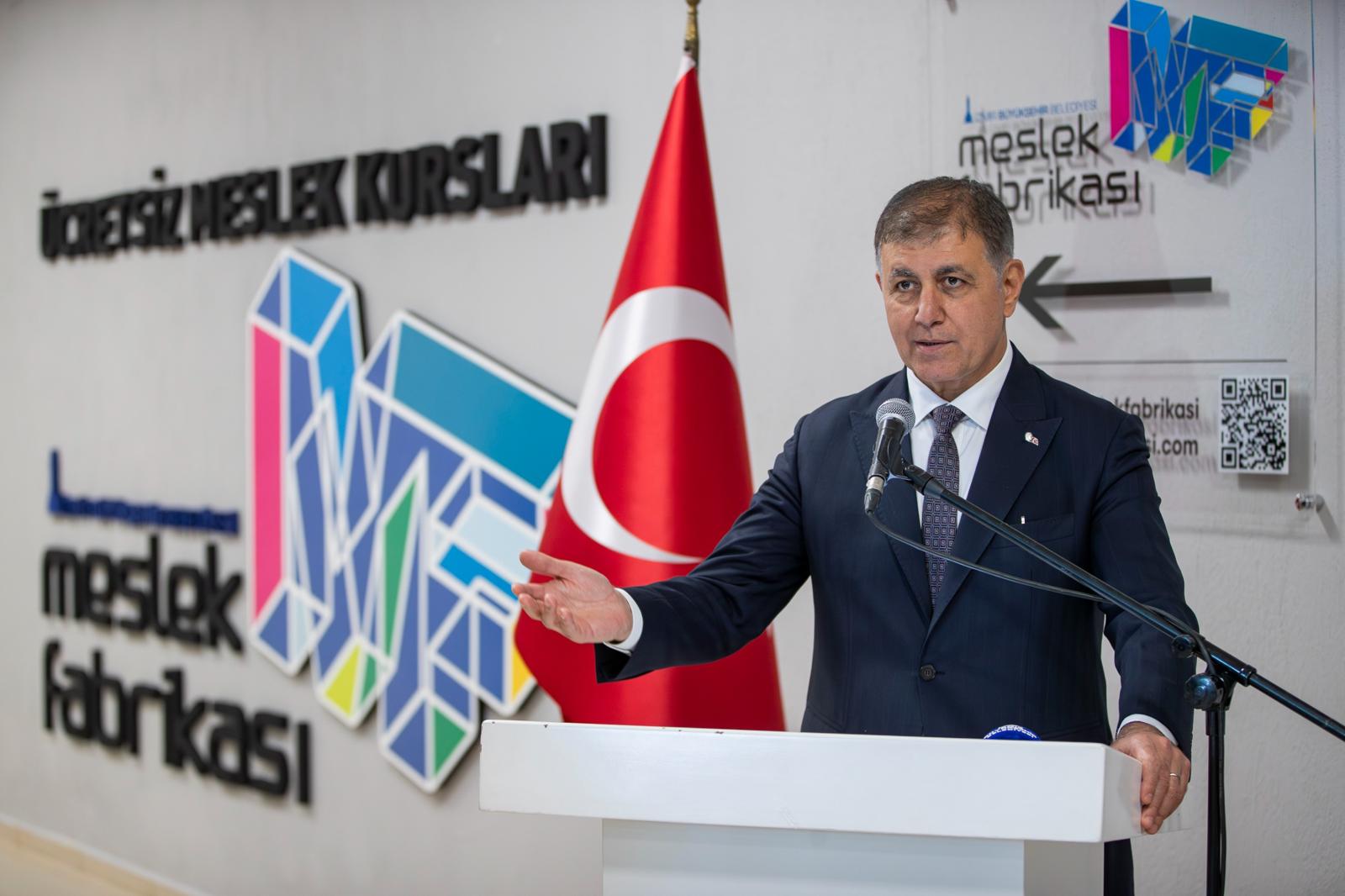 Photo 2025 11 07 19 13 02 3