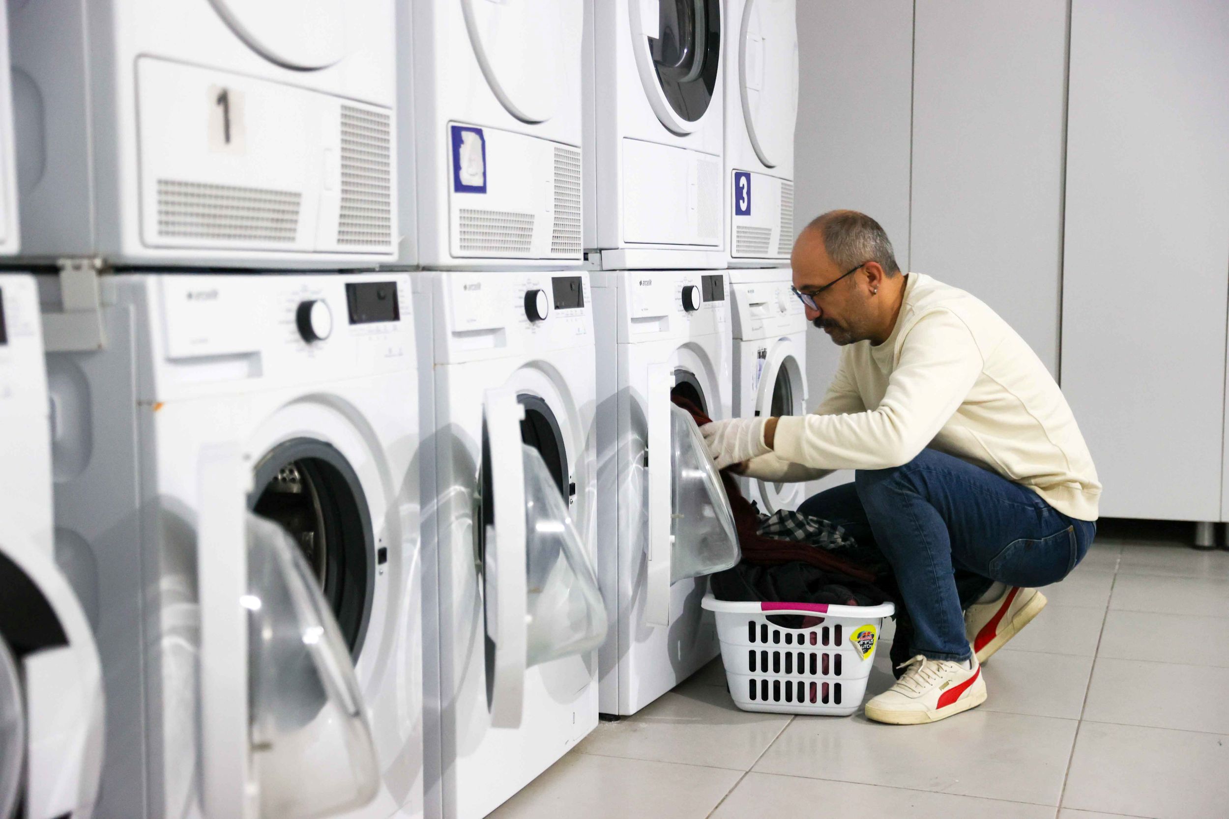 Buca Giysi Kumbarası (3)