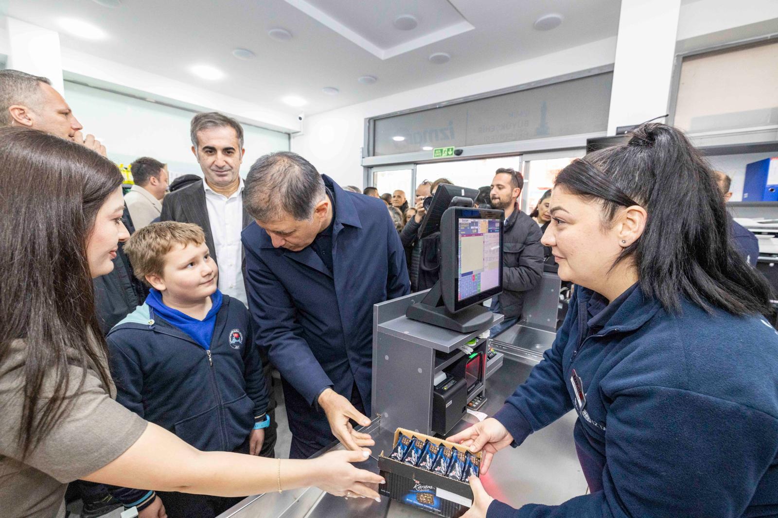 P H O T O 2025 12 27 14 10 02