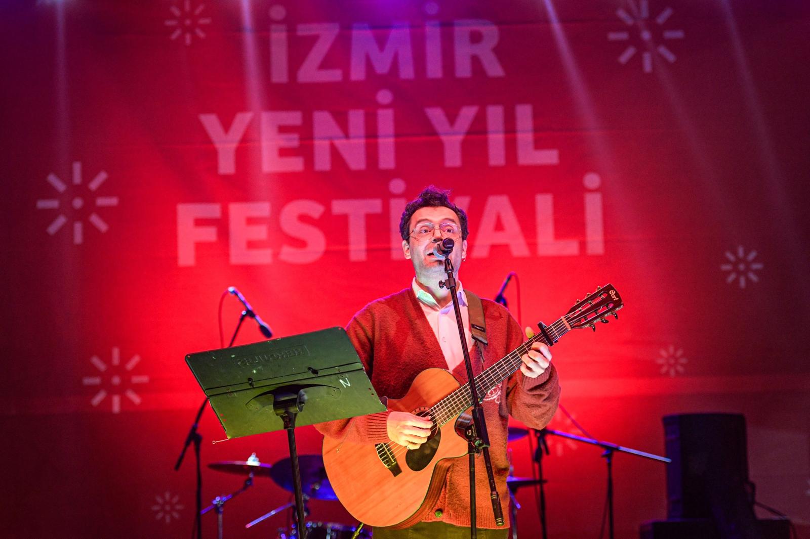 Photo 2025 12 02 21 21 33 3