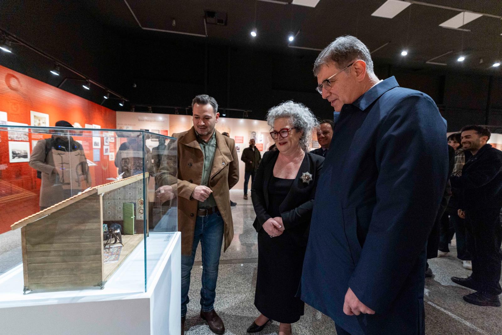 Photo 2025 12 11 22 15 29 2