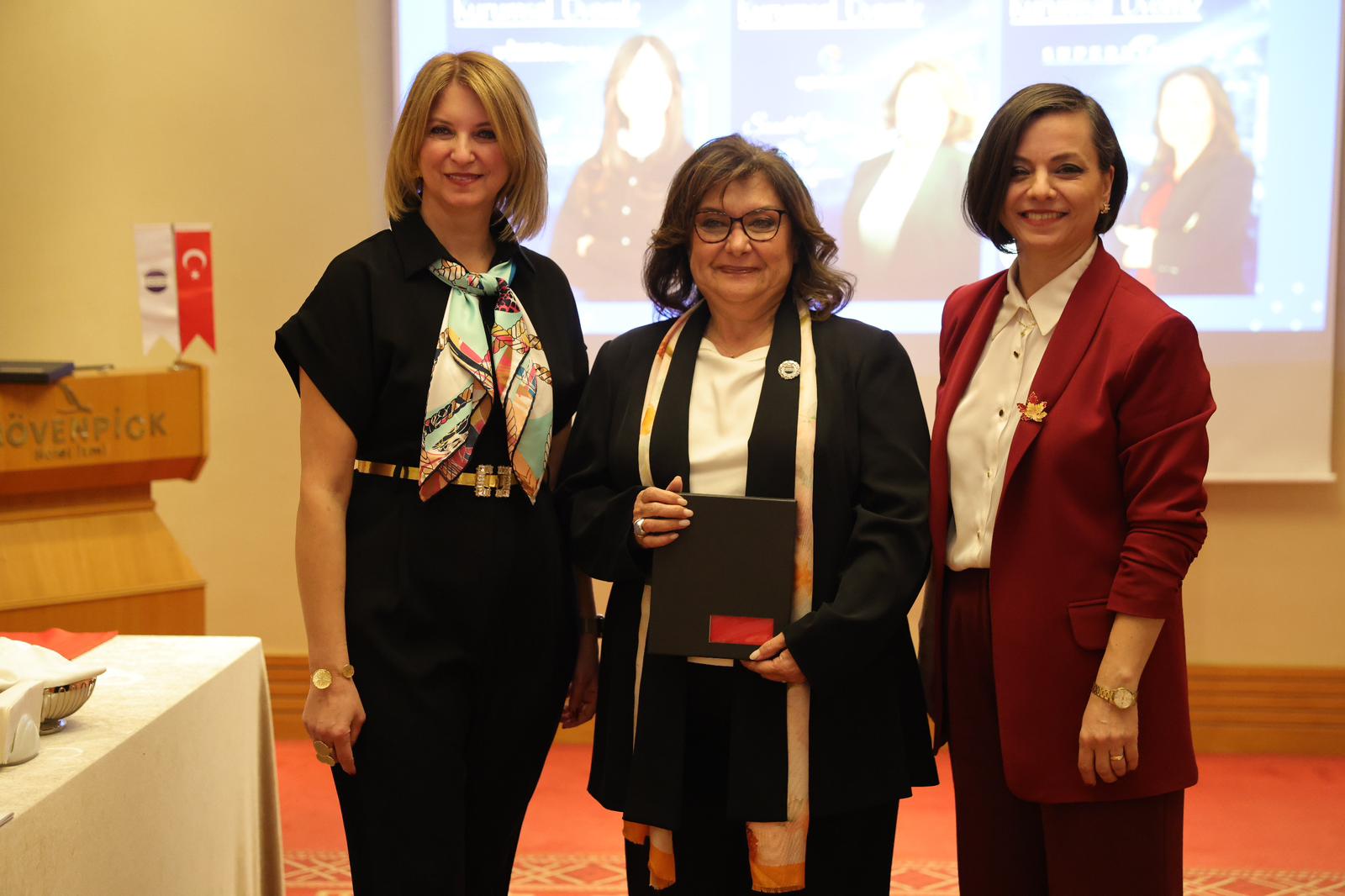 Başkan Kınay İzi̇kad'ın Konuğu Oldu (1)