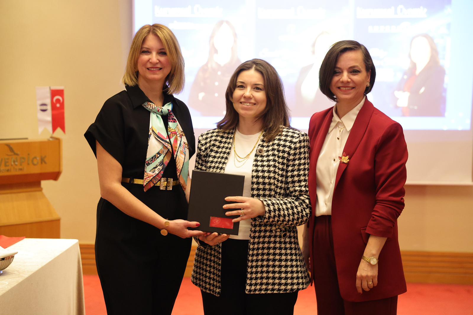 Başkan Kınay İzi̇kad'ın Konuğu Oldu (2)