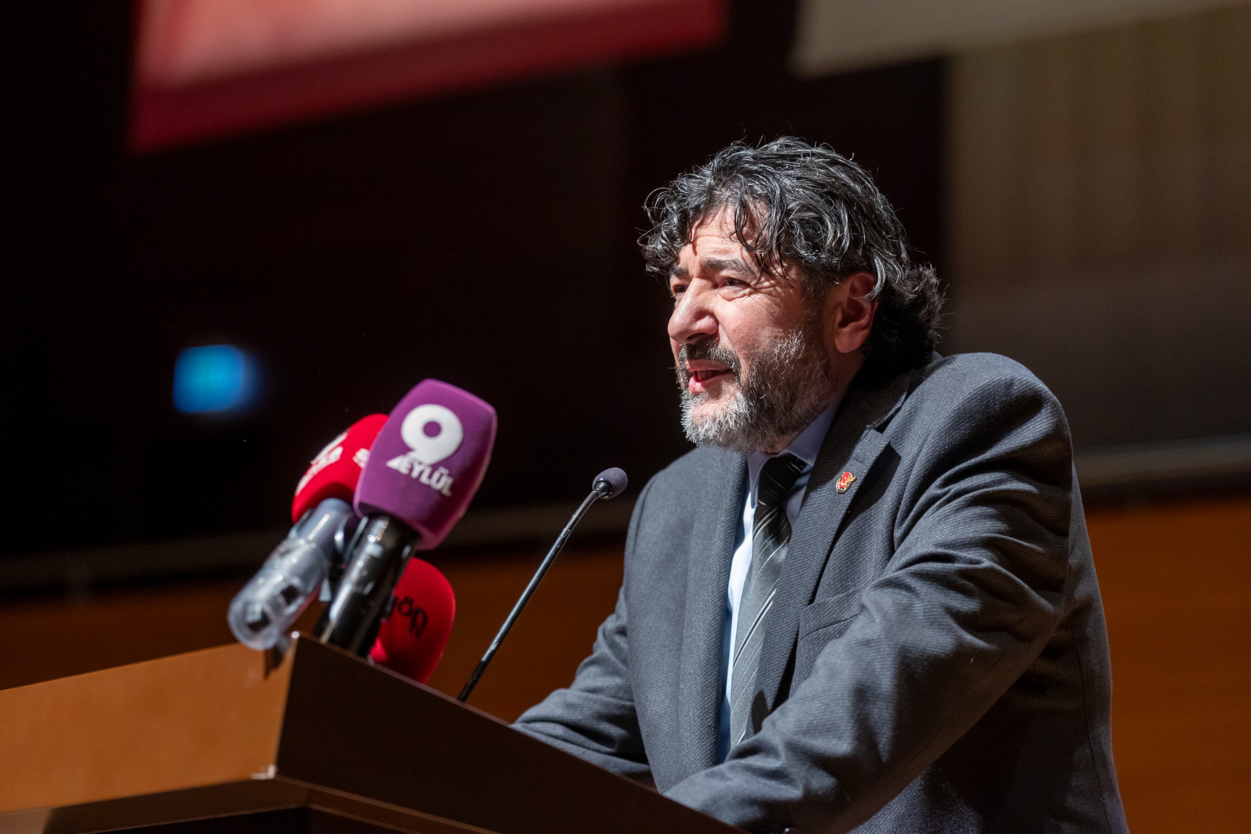 Eflatun Nuri’de Barış Ve Özgürlük Vurgusu (8)