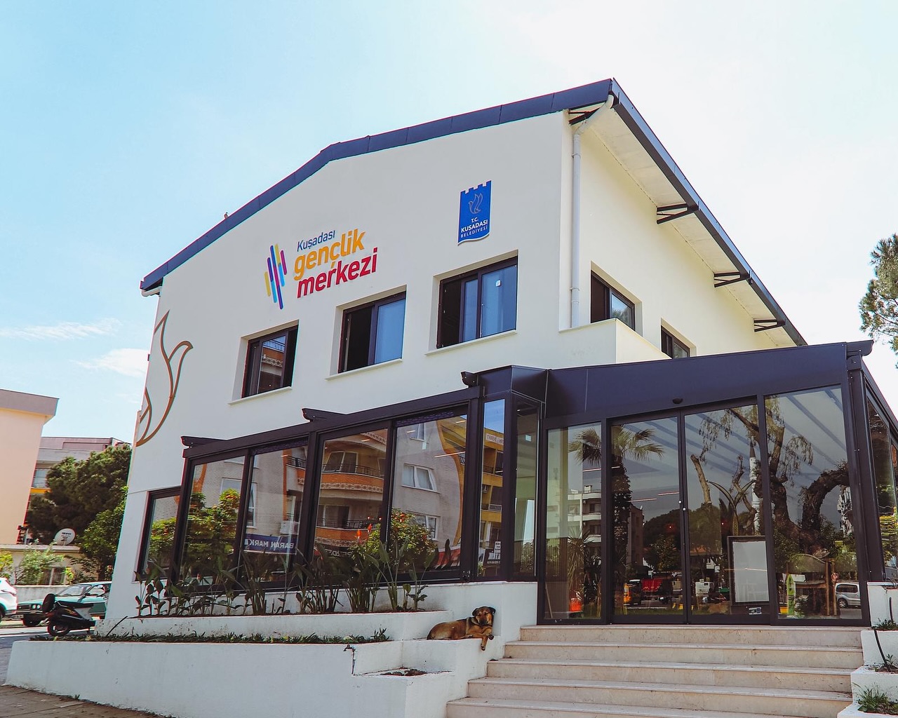 Genclik Merkezi (2)