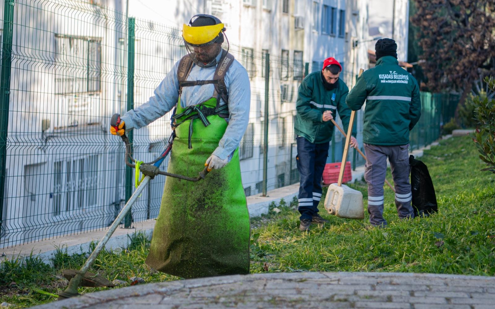 Kuşadası Belediyesi Park Ve Bahçeler Yenileme (4)-1