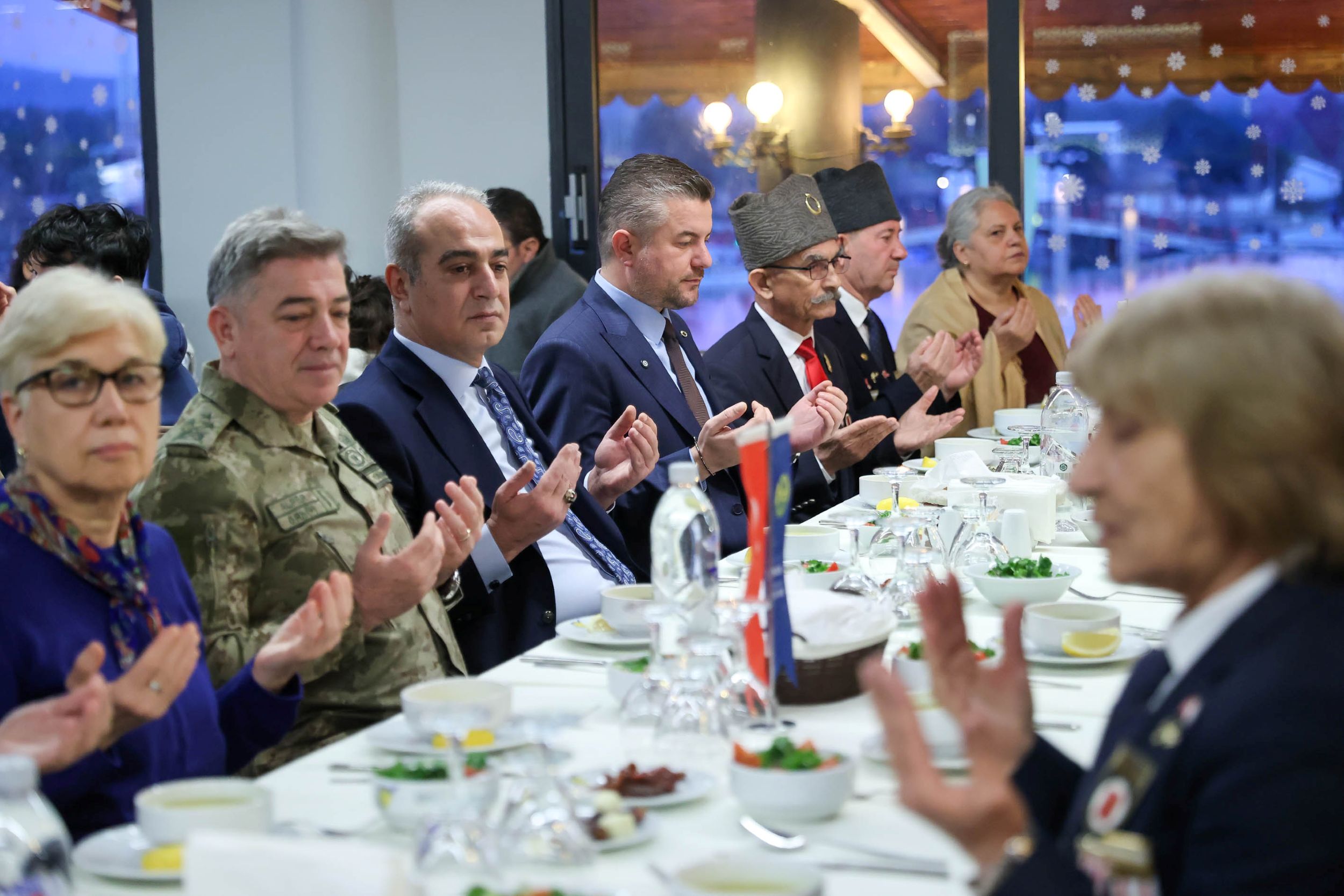 Buca Sehit Gazi Aileleri Iftar (10)