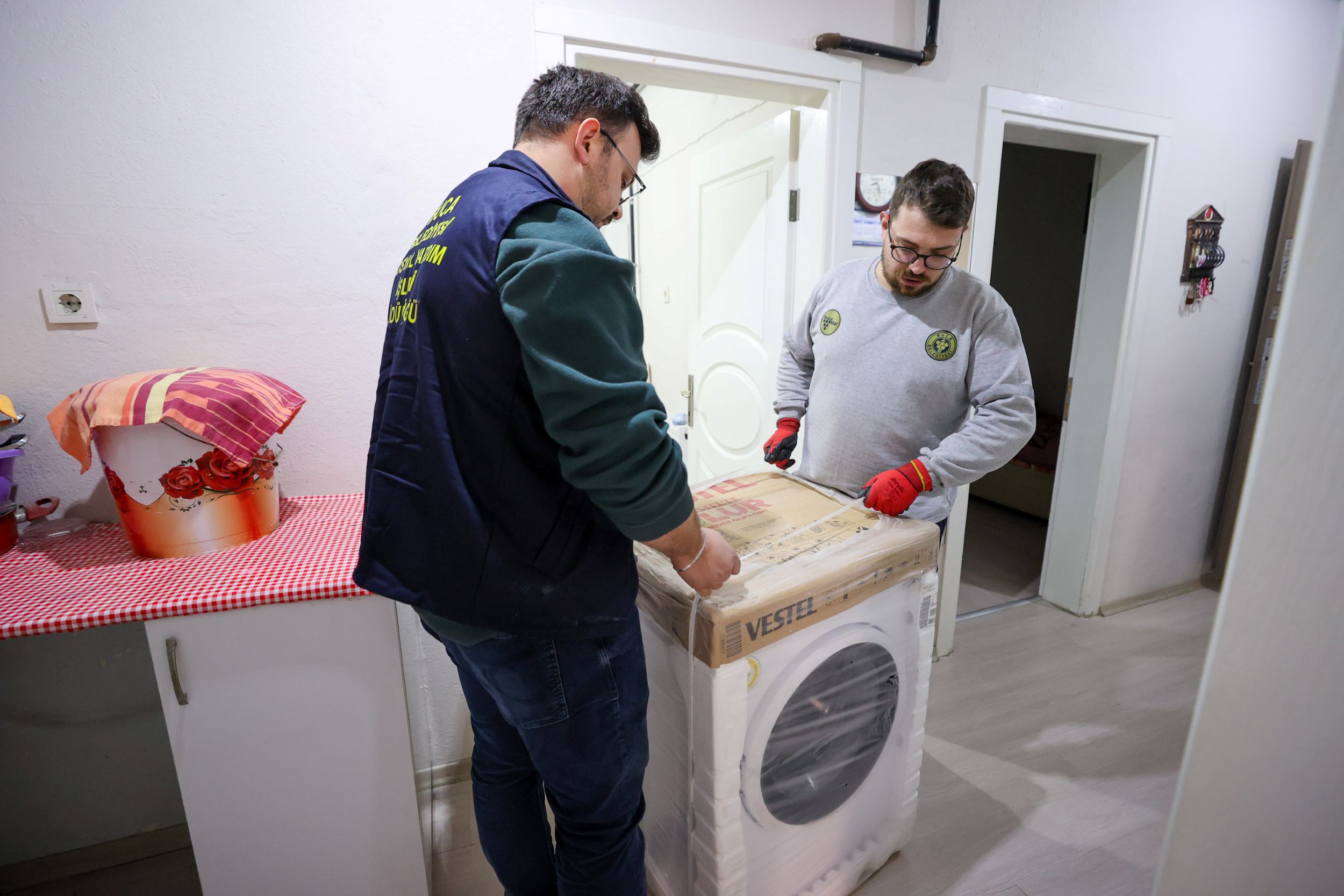 ⁠Buca'da Selin Yaraları El Birliğiyle Sarılıyor9