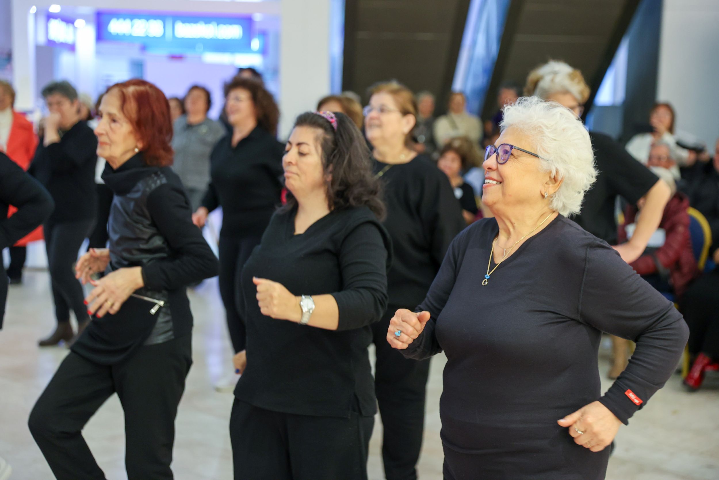 Bucalı Kadınlar Sağlıklı Yaş Alma Fuarı’na Damga Vurdu4