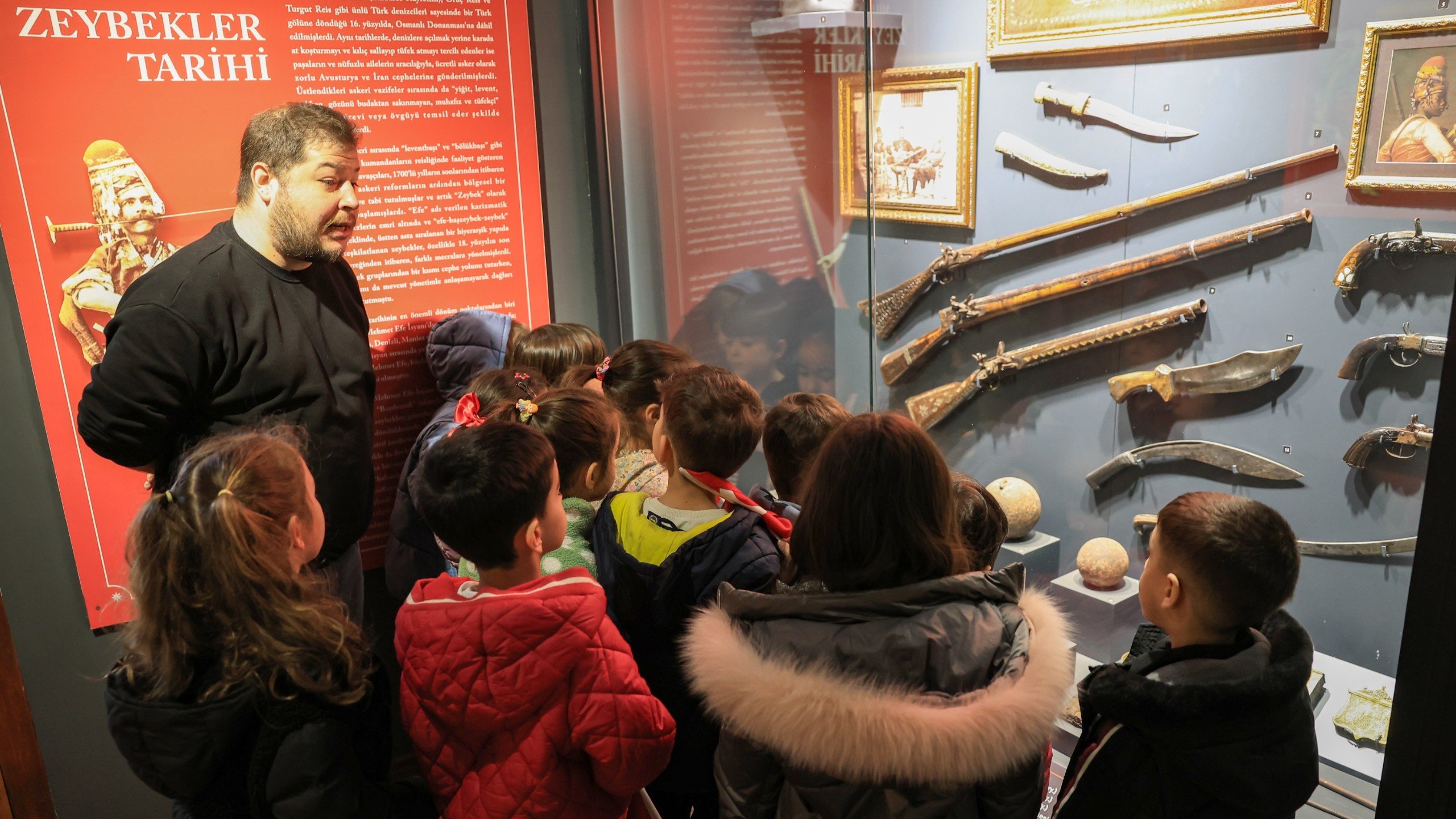 Efeler'in Minikleri Tarih Yolculuğunda