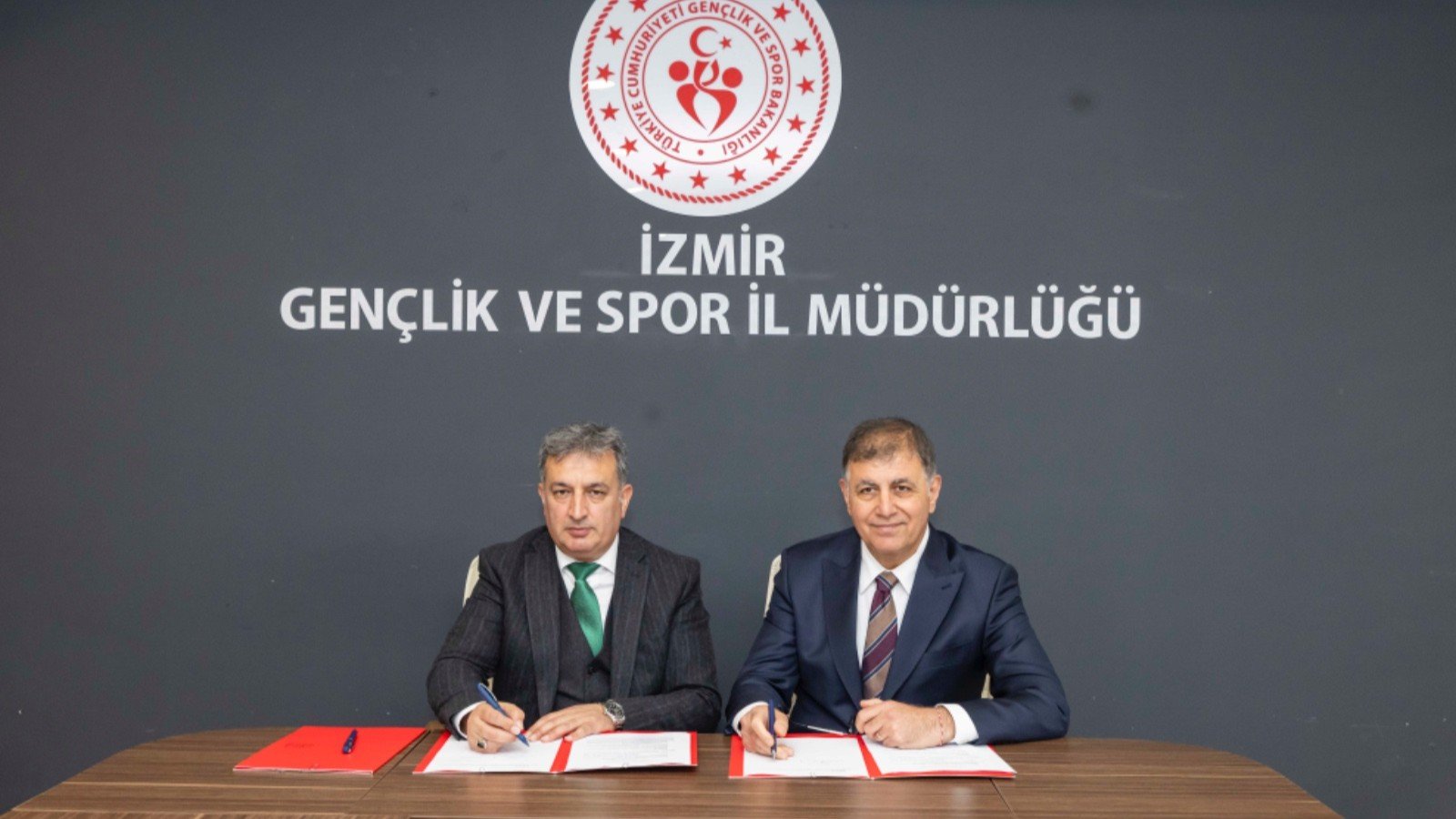 Karşıyaka Stadı İçin Tarihi Adım: Protokol İmzalandı