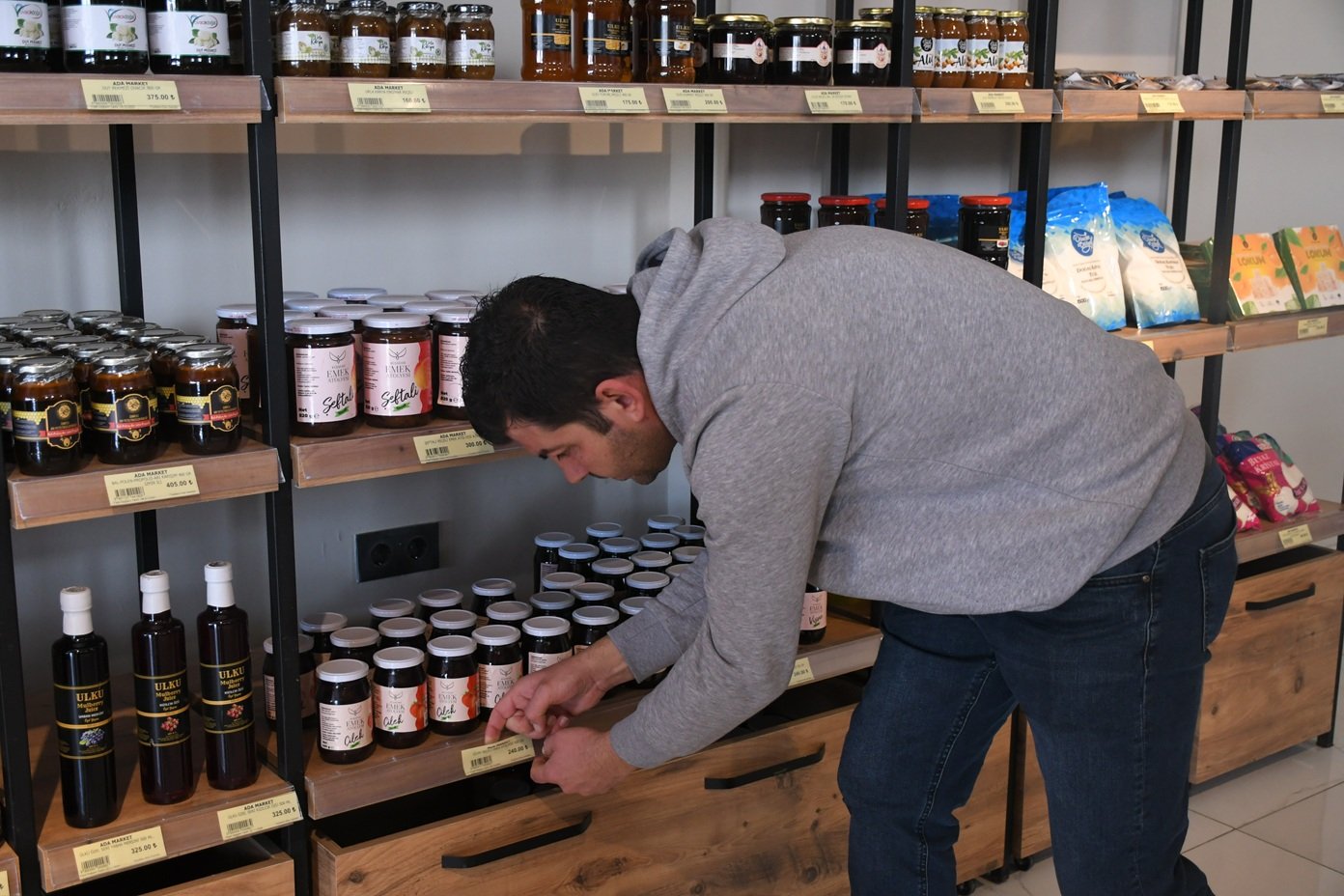 Emek Atölyesi Ürünleri Ada Market Raflarında (7)