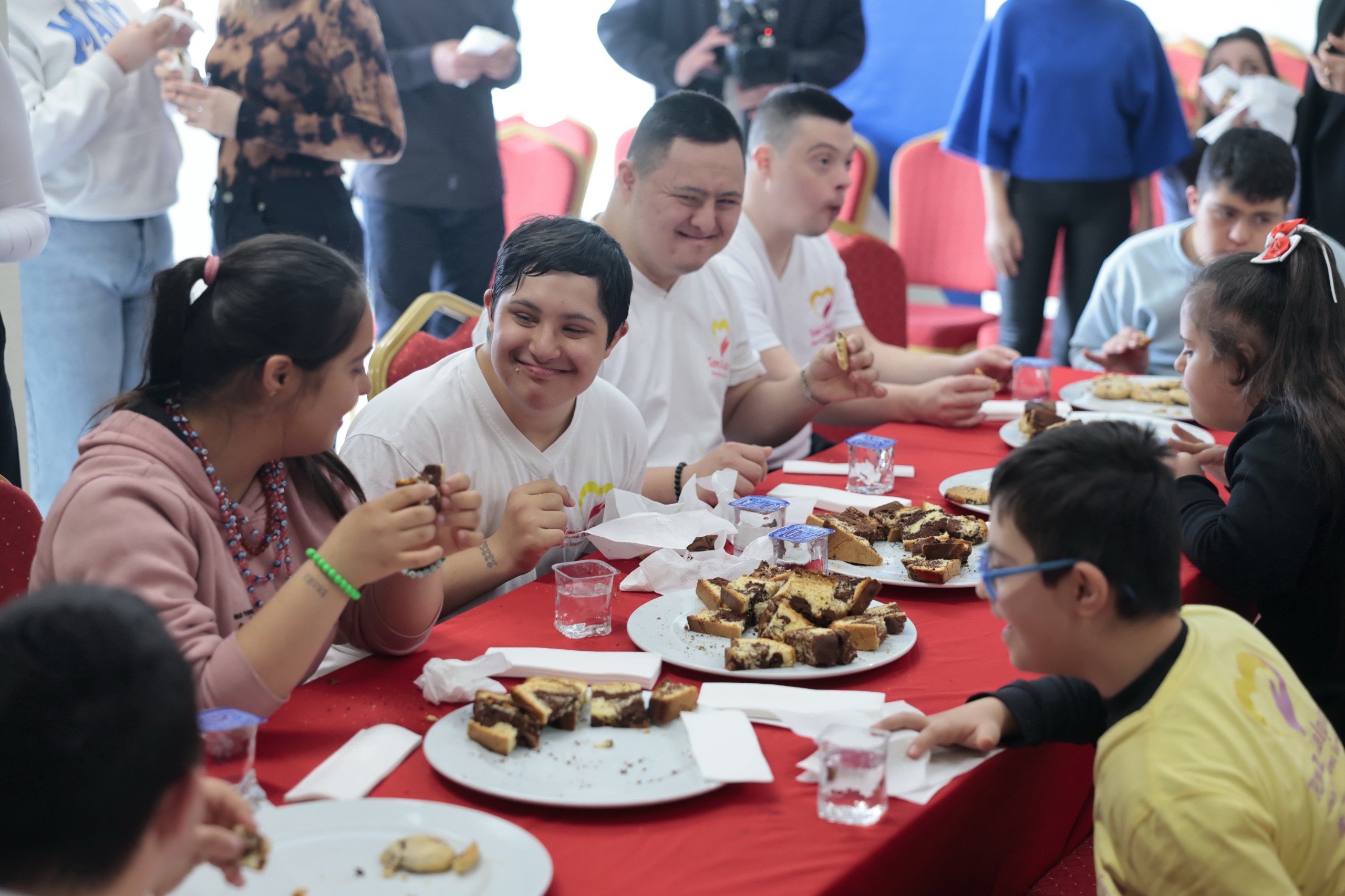 Konak’ın Temiz Kalpli Şeflerinden Down Sendromuna ‘Tatlı’ Farkındalık (5)