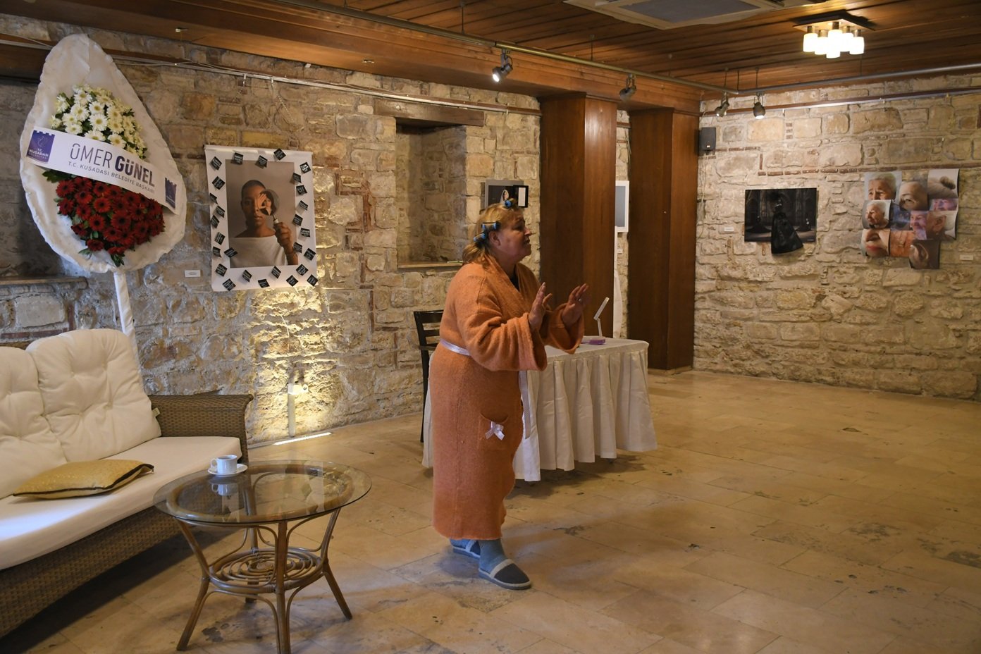 Kuşadasi’nda 8 Mart Ruhu Sanatla Taçlandi “Zümrüdü Anka” Sahnelendi̇ (5)