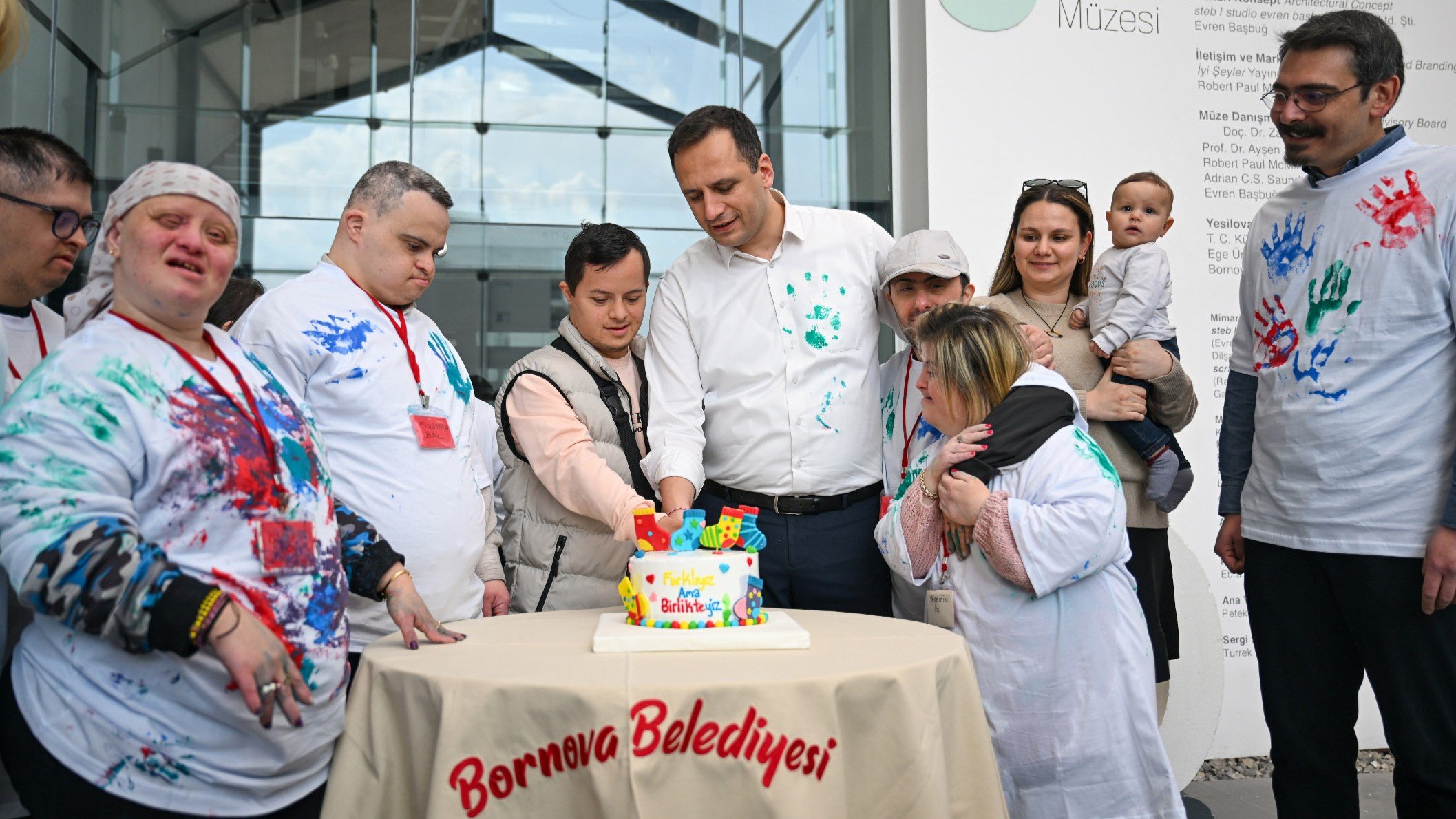 Bornova'da Sevginin İzleri Toprağa Kazındı