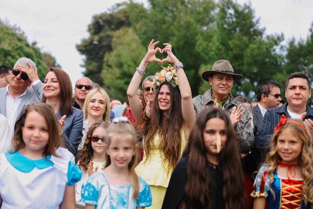 15. Uluslararası Alaçatı Ot Festivali’nin Görkemli Korteji Ve 23 Nisan Gururu Bir Arada Photo 2026 04 23 16 33 23 3