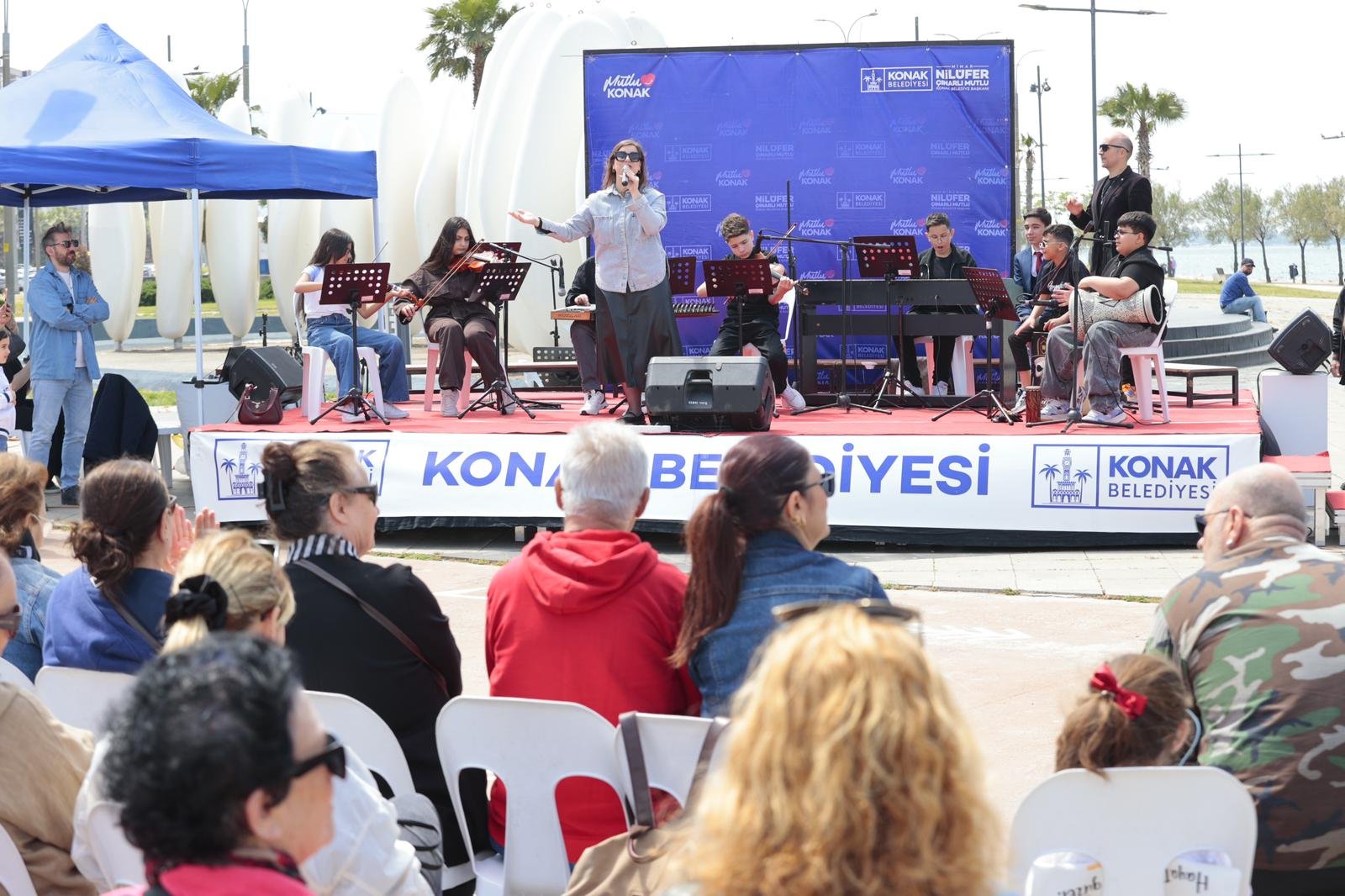 23 Nisan Coşkusu Konak’tan Yayıldı Çocuk Şenliği’ne Yoğun Ilgi (5)