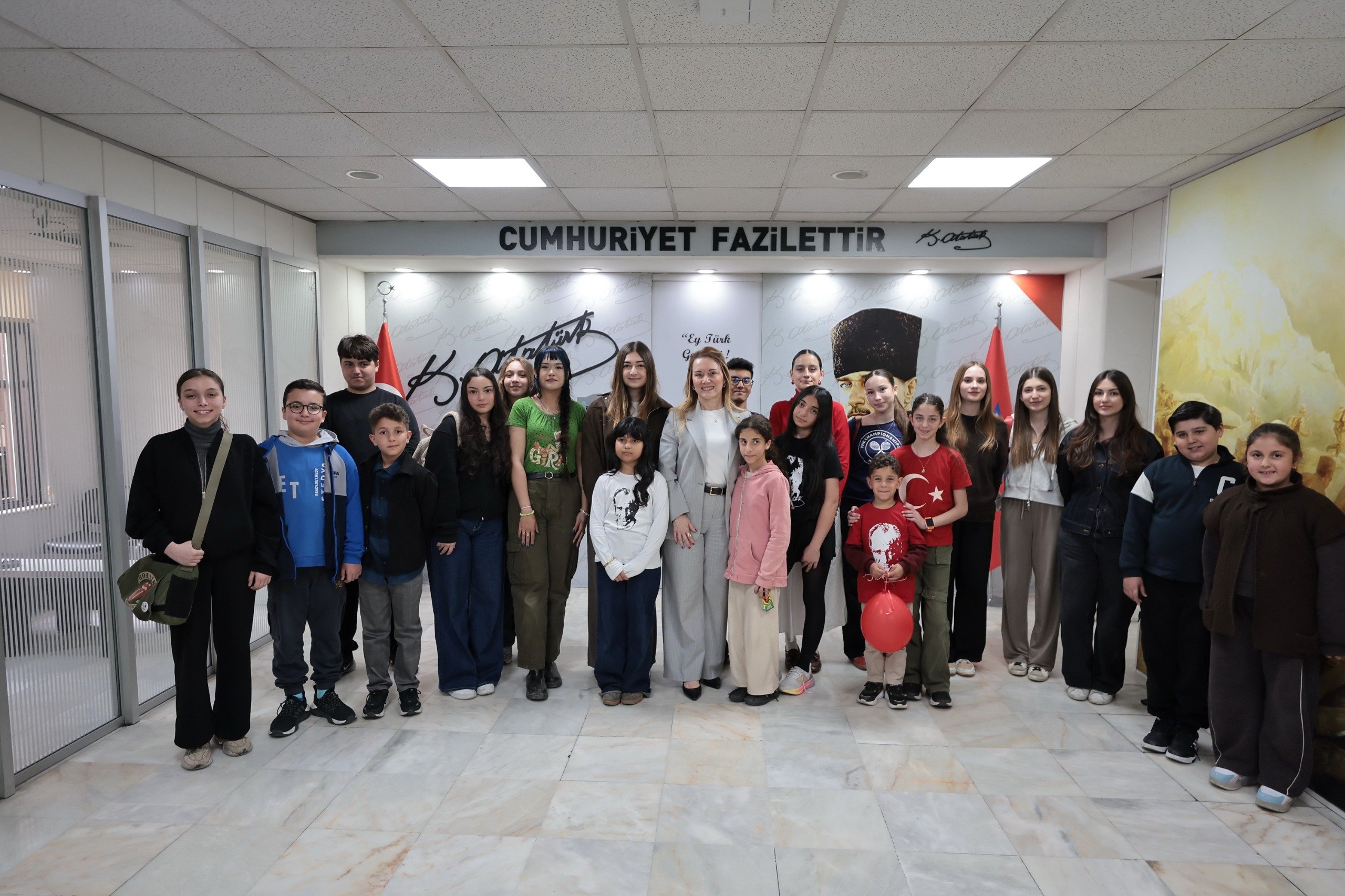 Başkan Mutlu 23 Nisan’da Çocuk Meclisi’ni Konuk Etti (1)