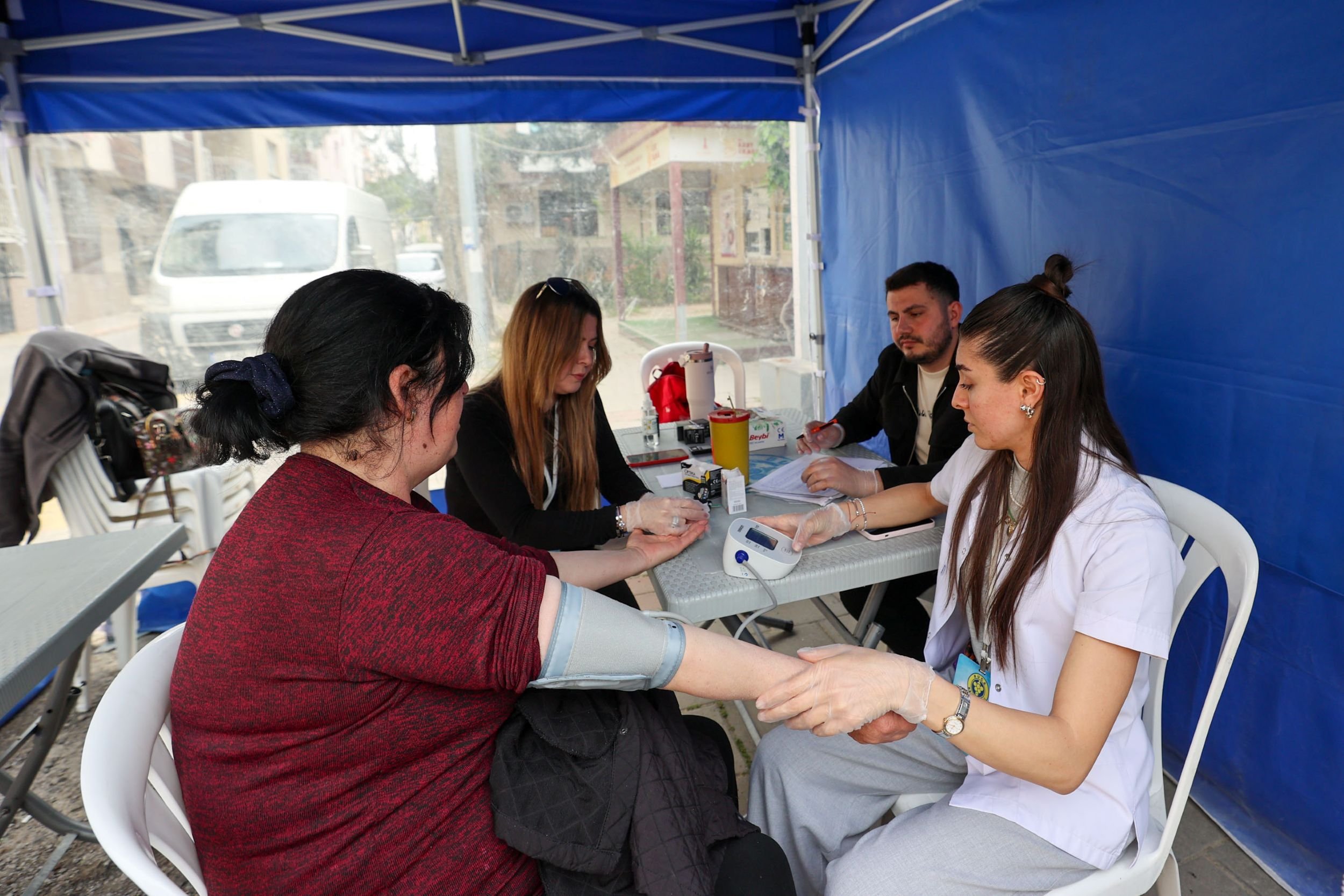 Buca Muhtarlar Tansiyon Ölçümü2