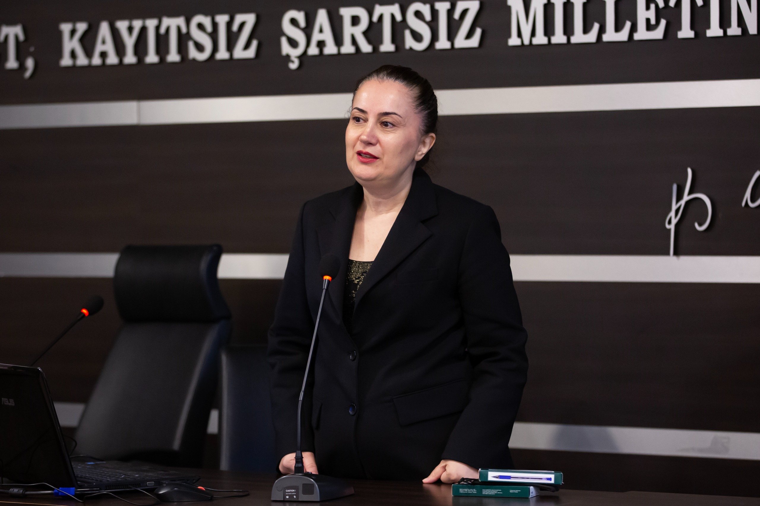 Doç. Dr. Zeynep Altın
