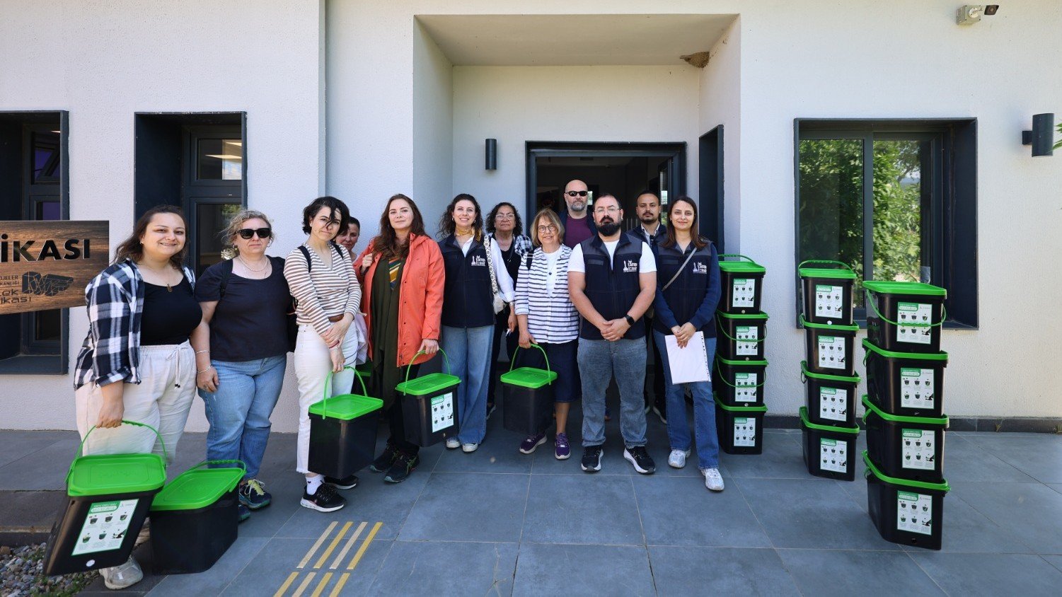 Efes Tarlası Yaşam Köyü'nde Bokaşi Ev Tipi Kompost Eğitimi Düzenlendi
