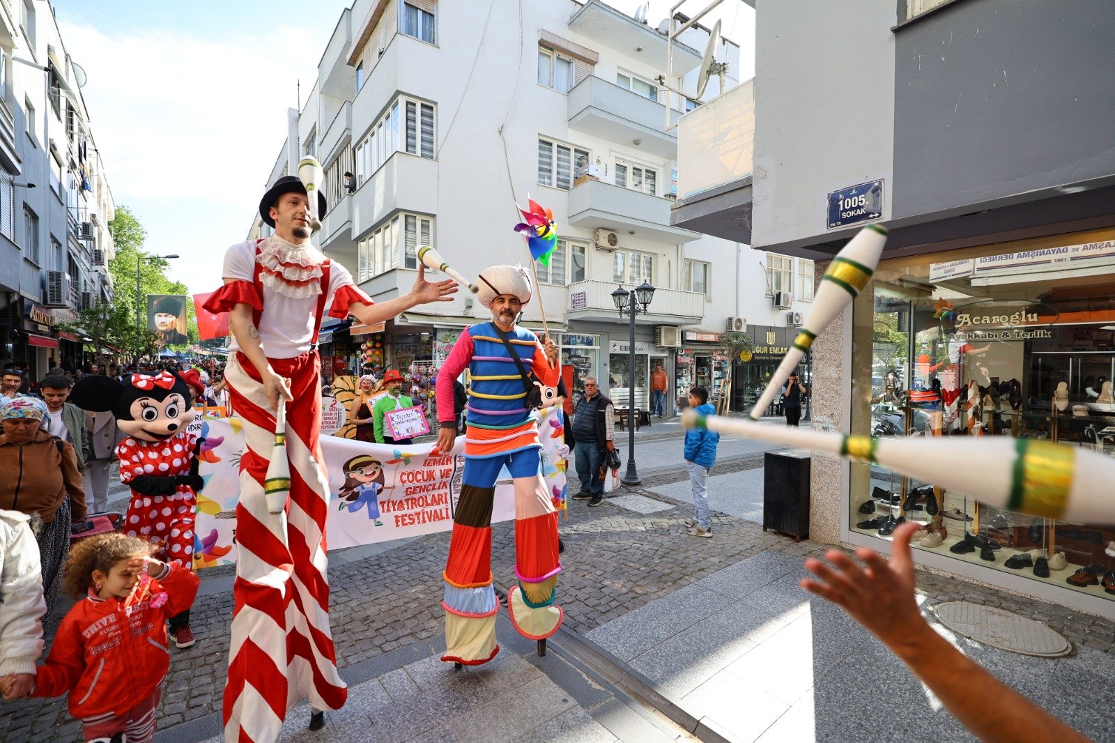 Izmir Çocuk Ve Gençlik Tiyatroları Festivali (2)