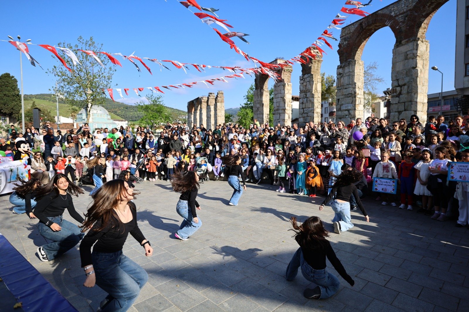Izmir Çocuk Ve Gençlik Tiyatroları Festivali (3)