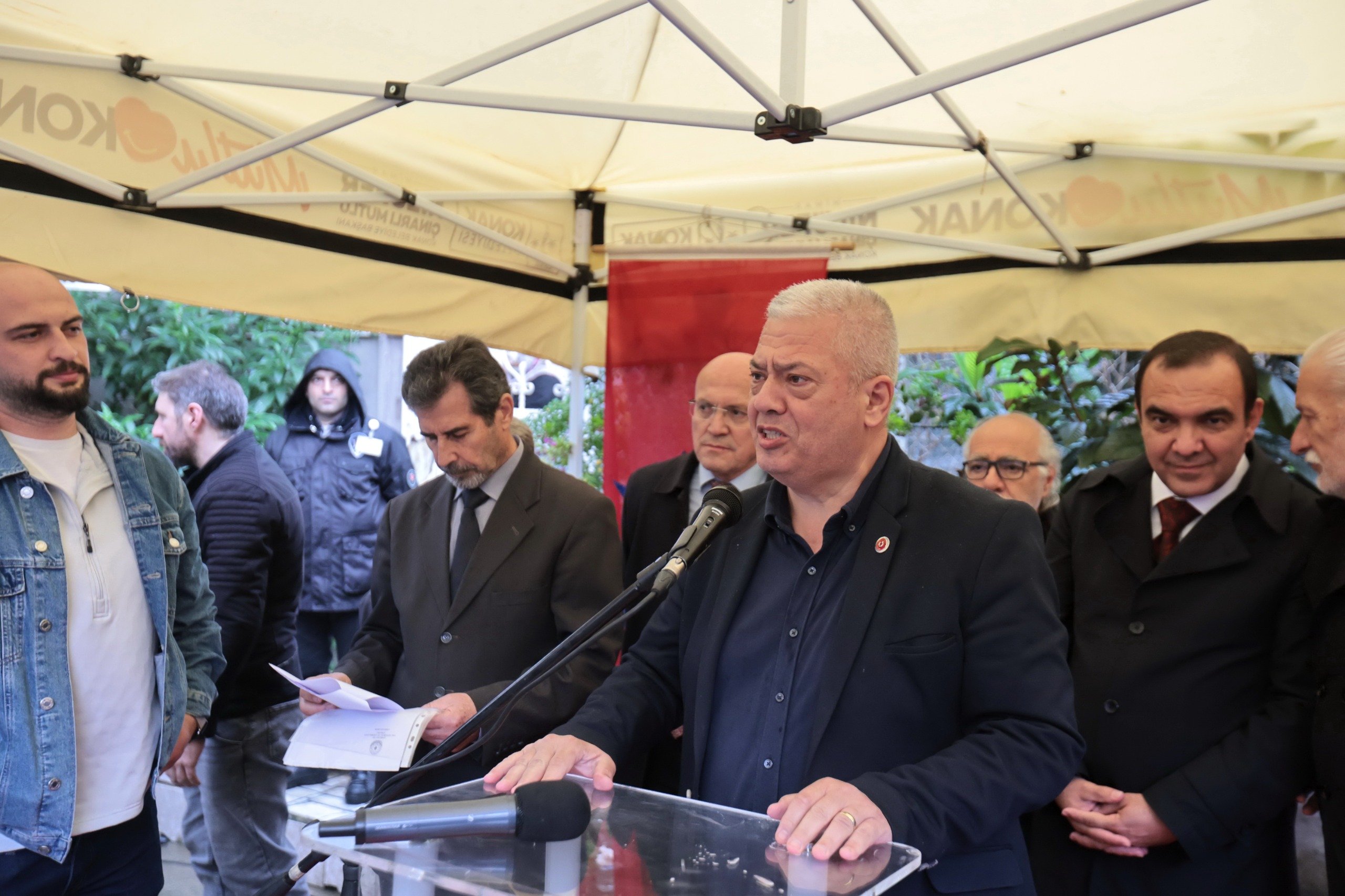 Konak’tan Vefa Örneği Dr. Fadıl Ünal’ın Adı Güzelyalı’da Ölümsüzleşti (4)