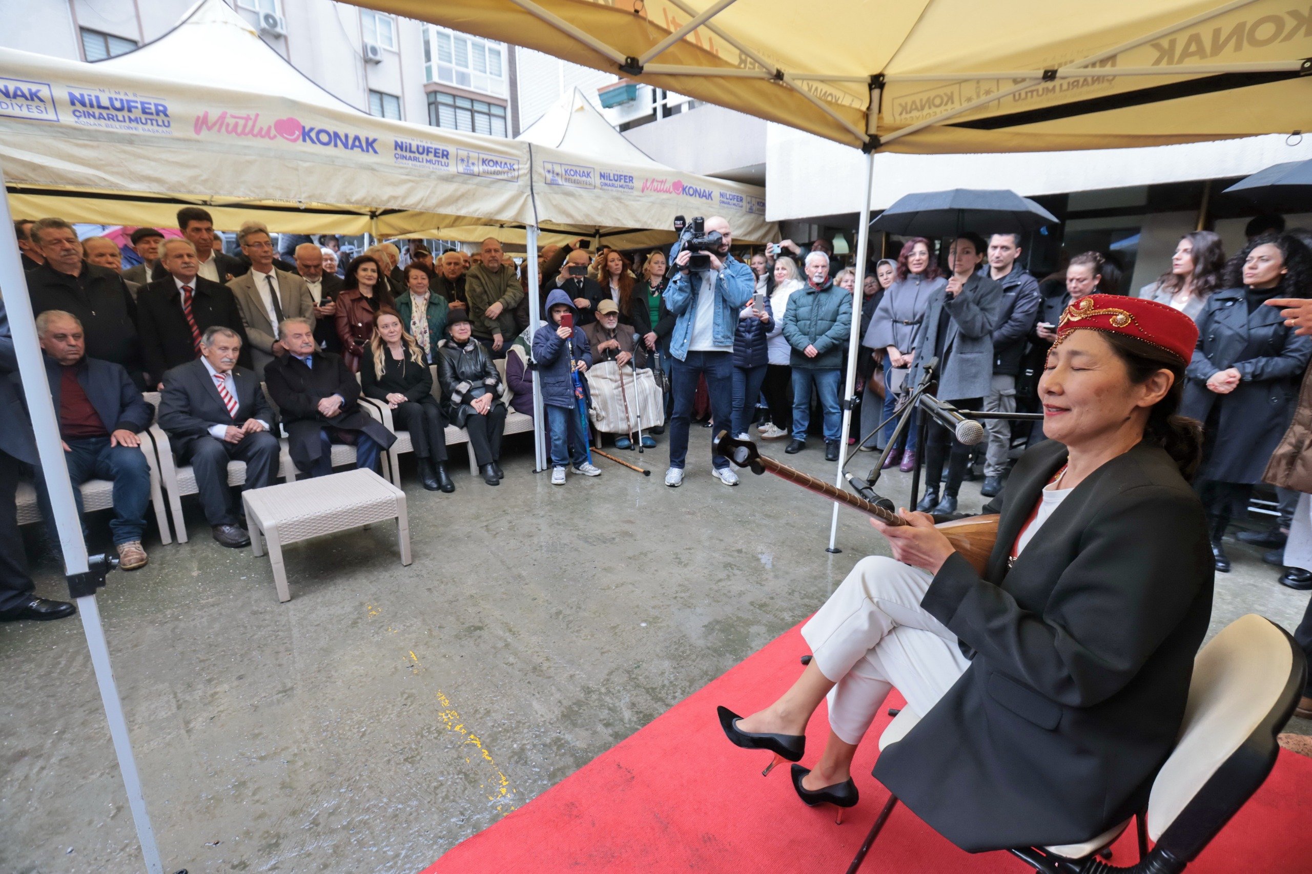 Konak’tan Vefa Örneği Dr. Fadıl Ünal’ın Adı Güzelyalı’da Ölümsüzleşti (6)