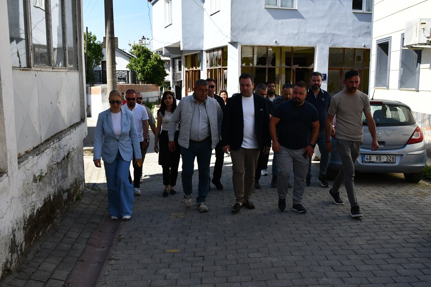 Kuşadasi Beledi̇yesi̇ Başkan Veki̇li̇nden Kirsal Mahallelere Zi̇yaret (3)
