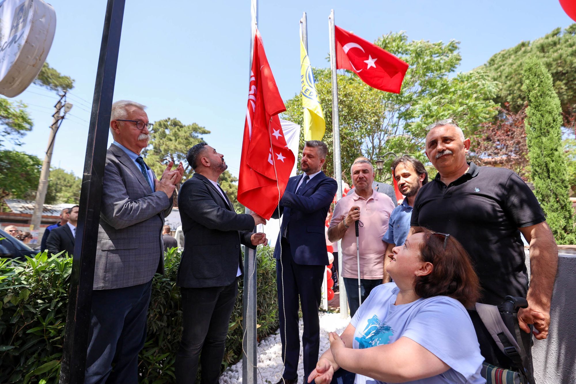 Buca Göksu +1 Kafe’ye “Üç Yıldızlı Kırmızı Bayrak 9