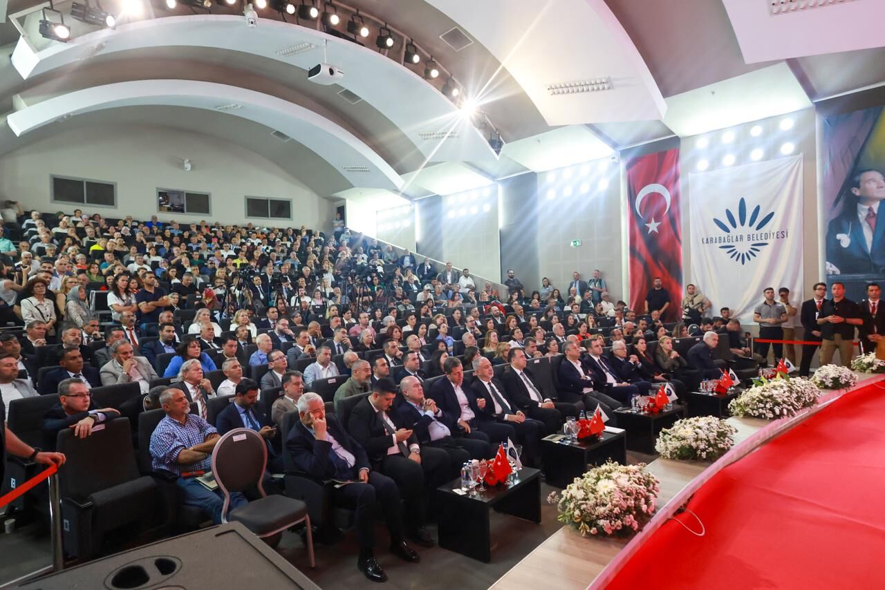 Karabağlar'da Tarihi Dönüşüm Başlıyor (1)
