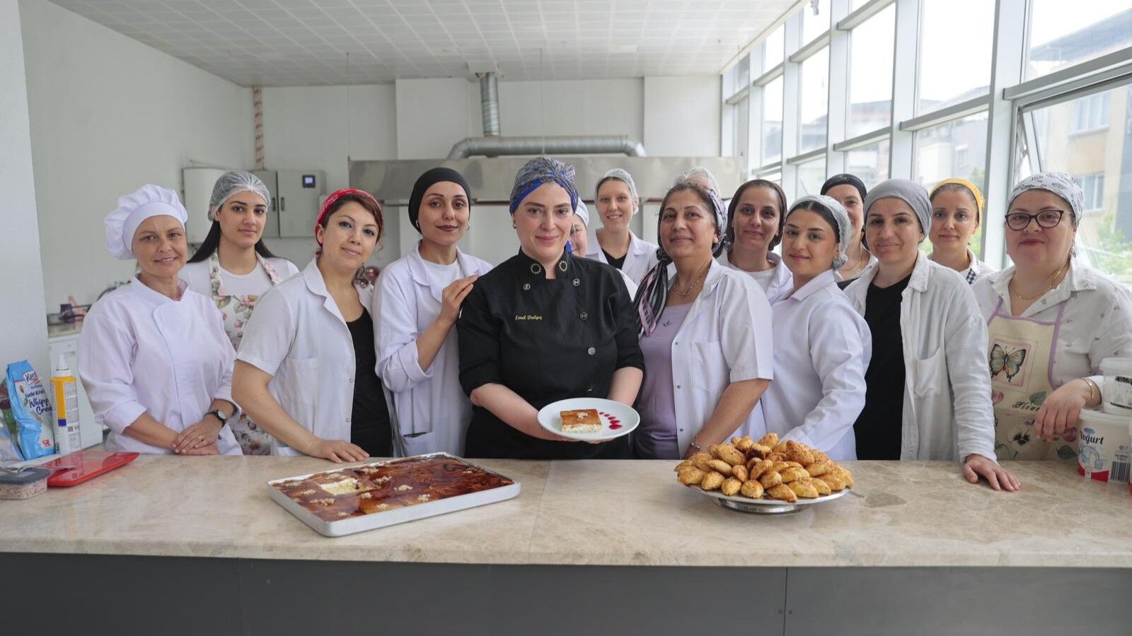 Konaklı Kadınlar Temel Pastacılık Eğitimi ile İş Sahibi Olacaklar