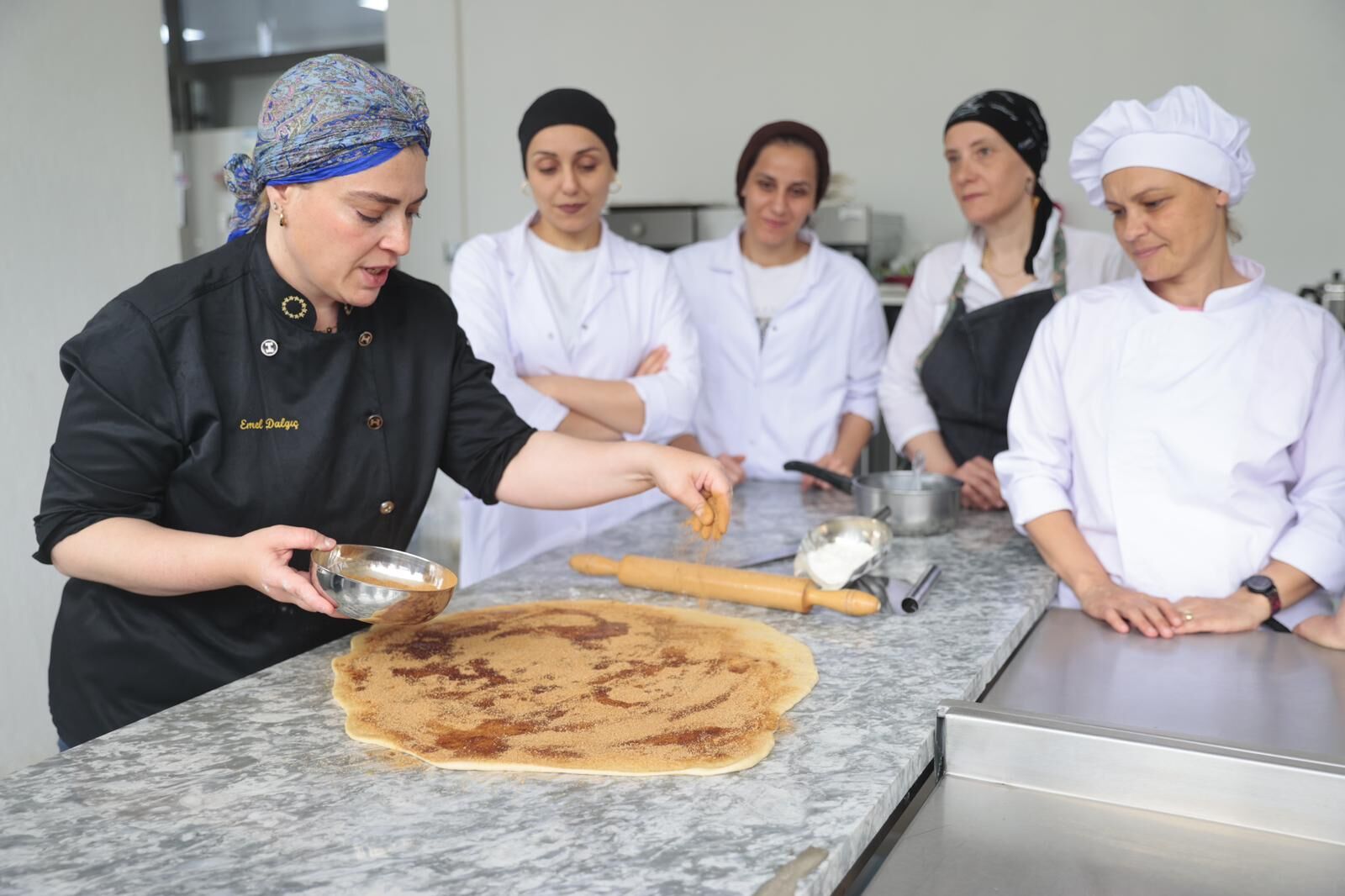 Konaklı Kadınlar Temel Pastacılık Eğitimi Ile Iş Sahibi Olacaklar (3)
