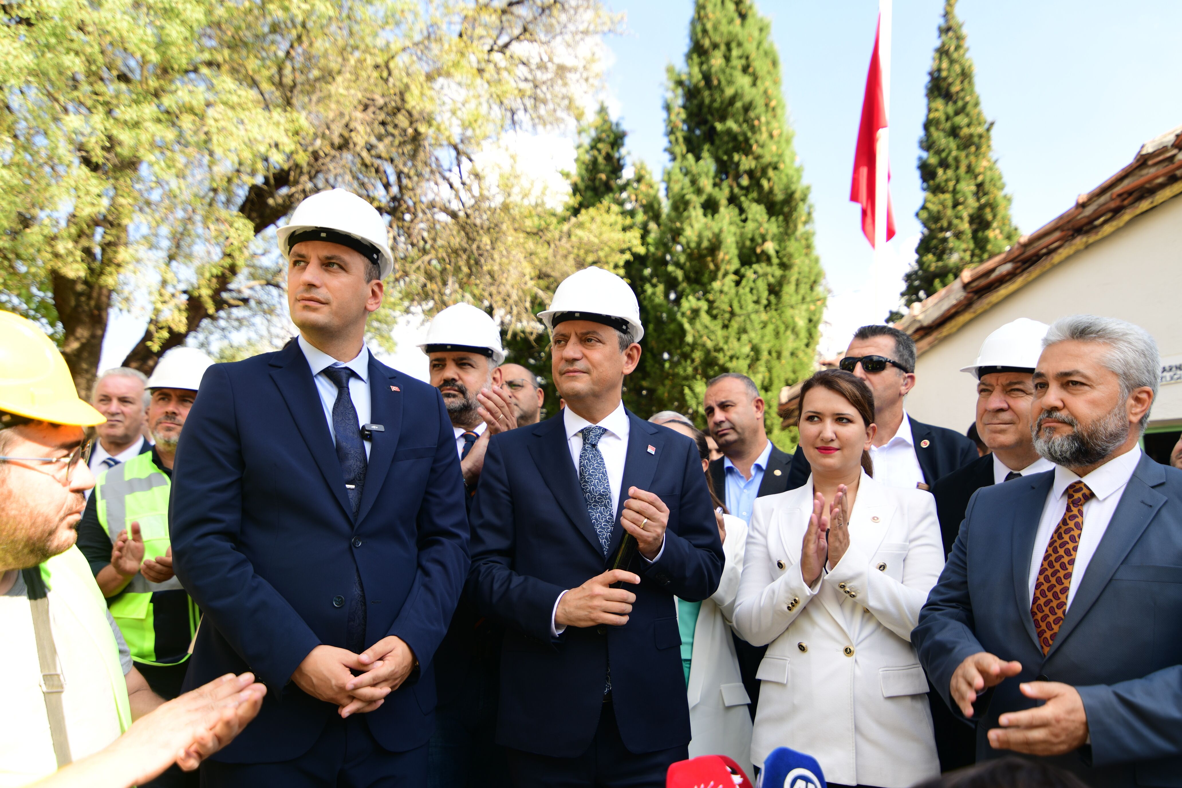 Özgür Özel Ömer Eşki (2)