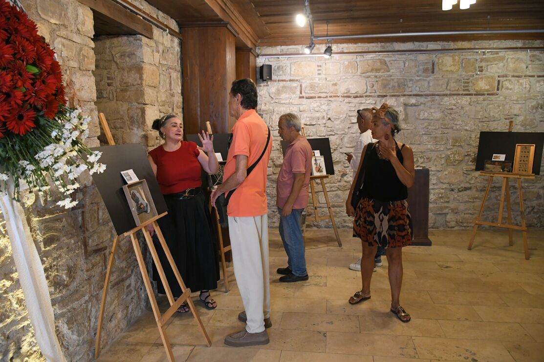 Arkeoloji̇ Ve Sanat Bu Sergi̇de Buluştu (2)
