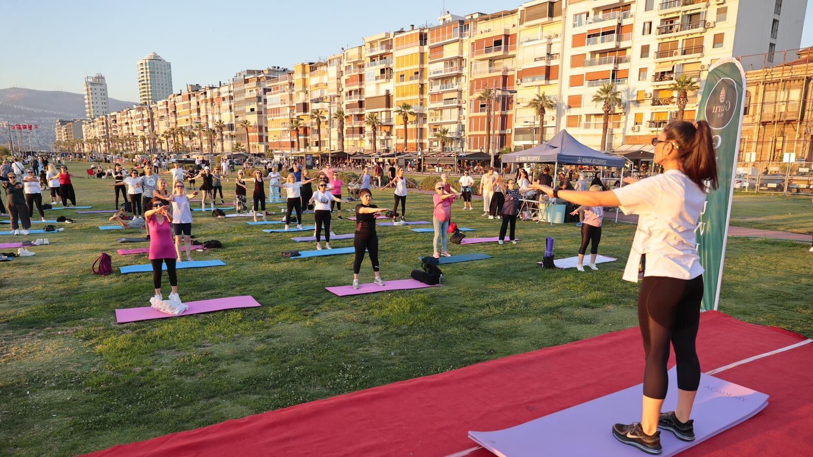 Konaklılar Kordon'da Sporla Buluştu