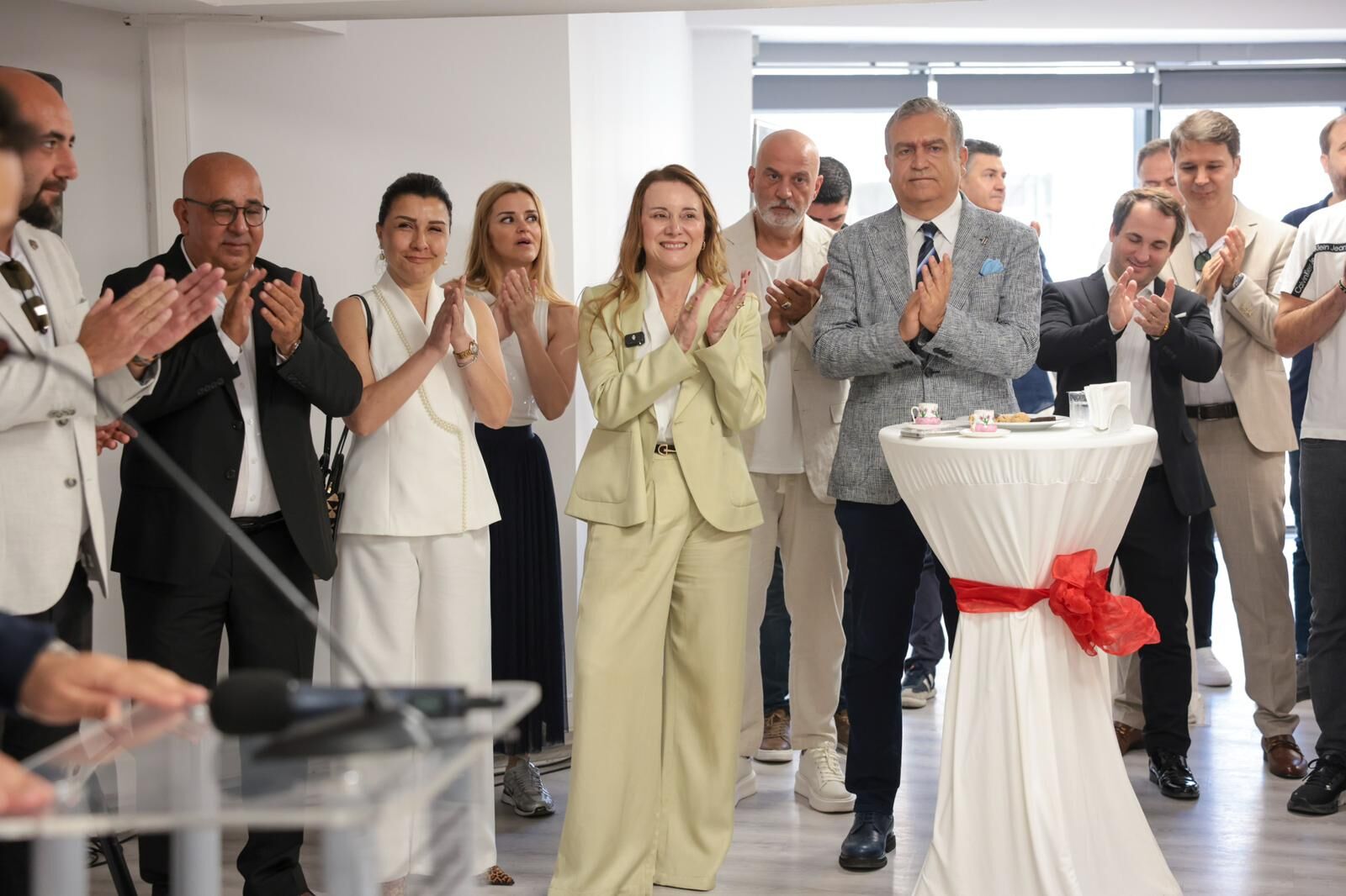 Konak’ta Iki Cumhuriyet Kütüphanesi Daha Hizmete Açıldı (9)