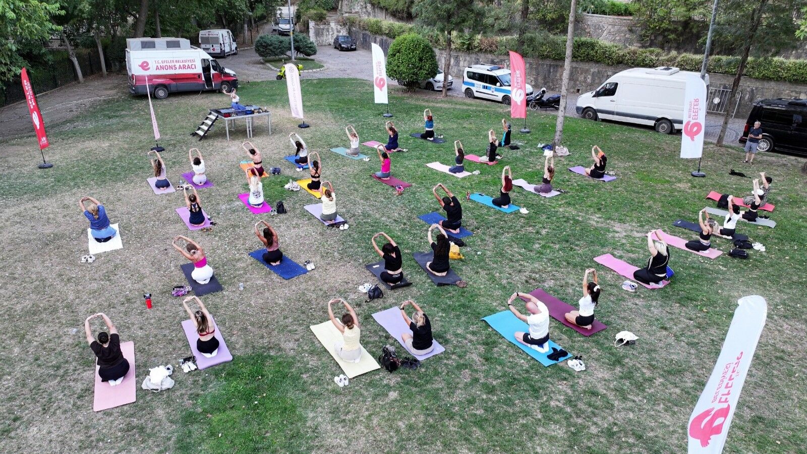 Efelerli Vatandaşlar Yoga Etkinliğinde Buluştu