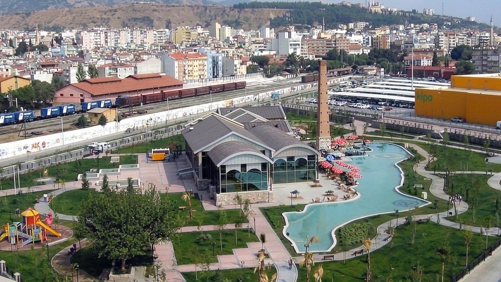 Efeler'de Akademik Meslek Tanıtım ve Kariyer Günleri Başlıyor