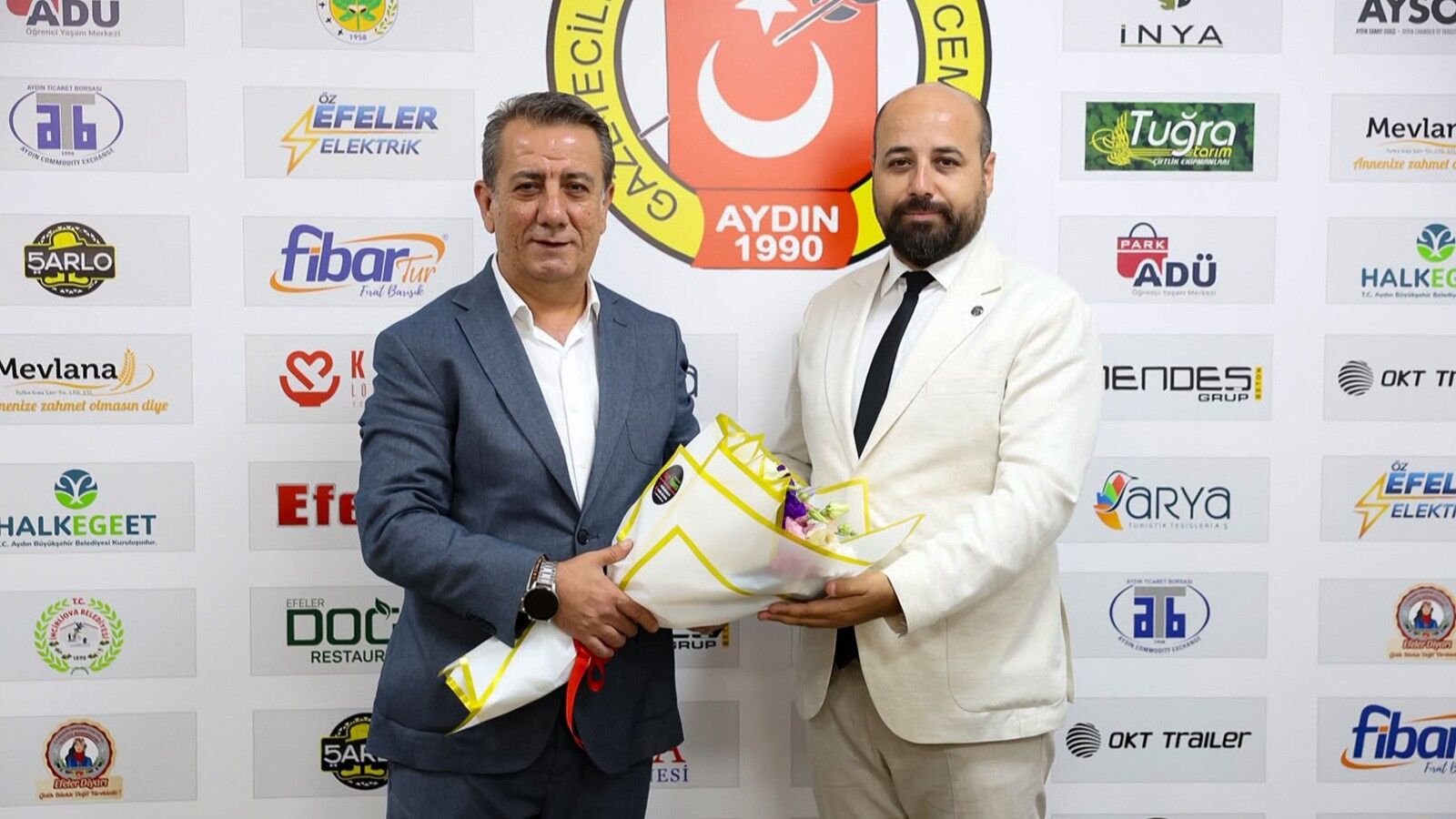 Başkan Yetişkin Basın Özgürlüğü Günü'nde Gazetecilerle Buluştu