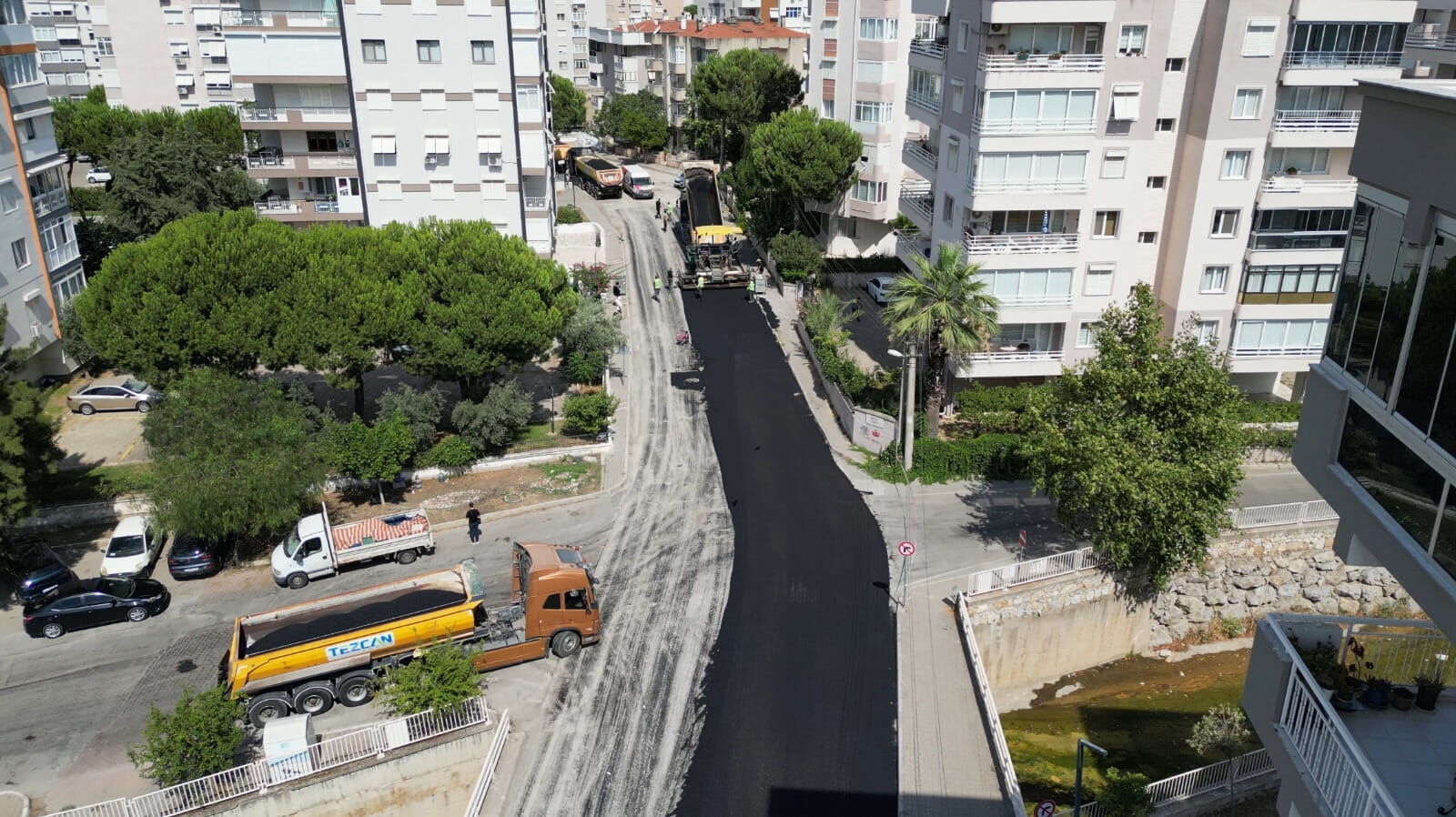 Narlıdere'de Yenilenmeyi Bekleyen Yollar Konfora Kavuşuyor