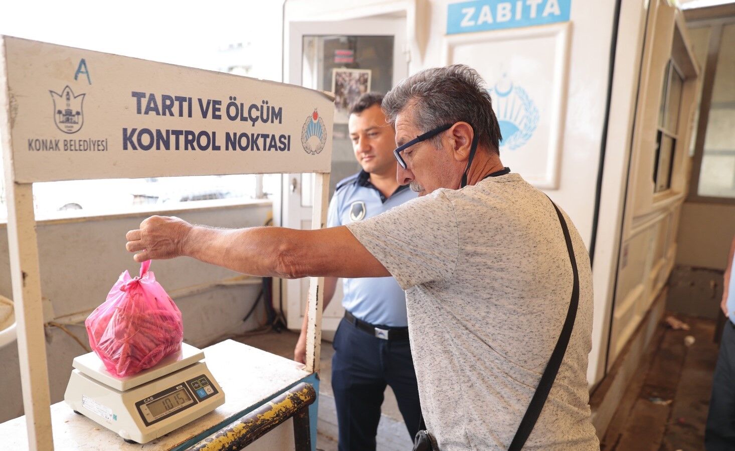 Konak’ın Pazar Yerlerinde Güvenli Alışveriş (2)