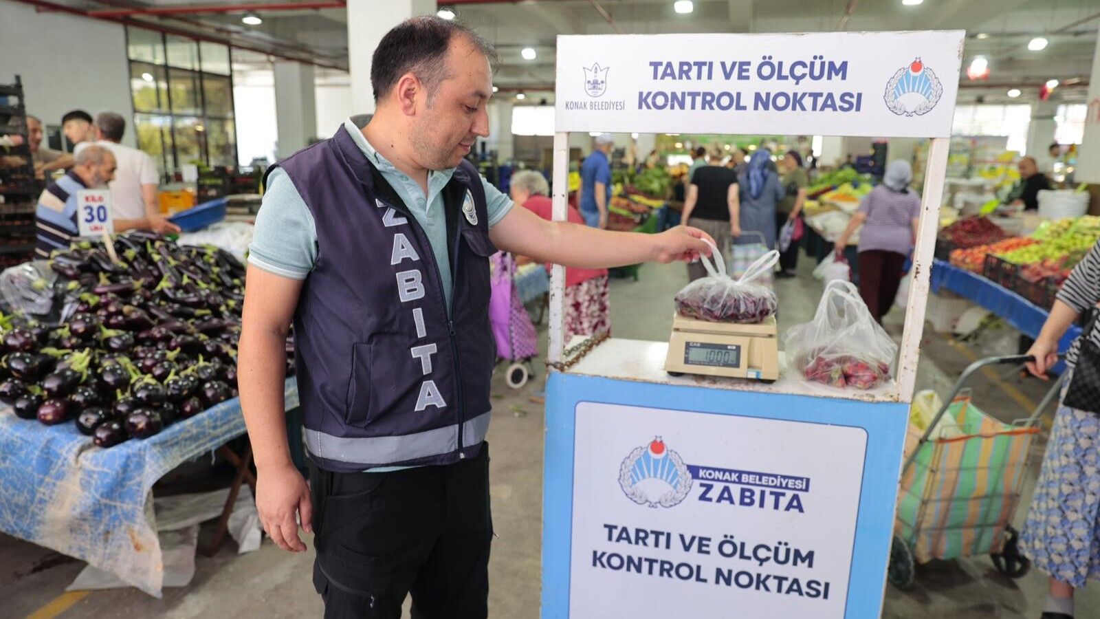 Konak'ın Pazar Yerlerinde Güvenli Alışveriş